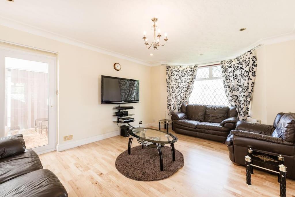 Two-Bedroom House photo 1