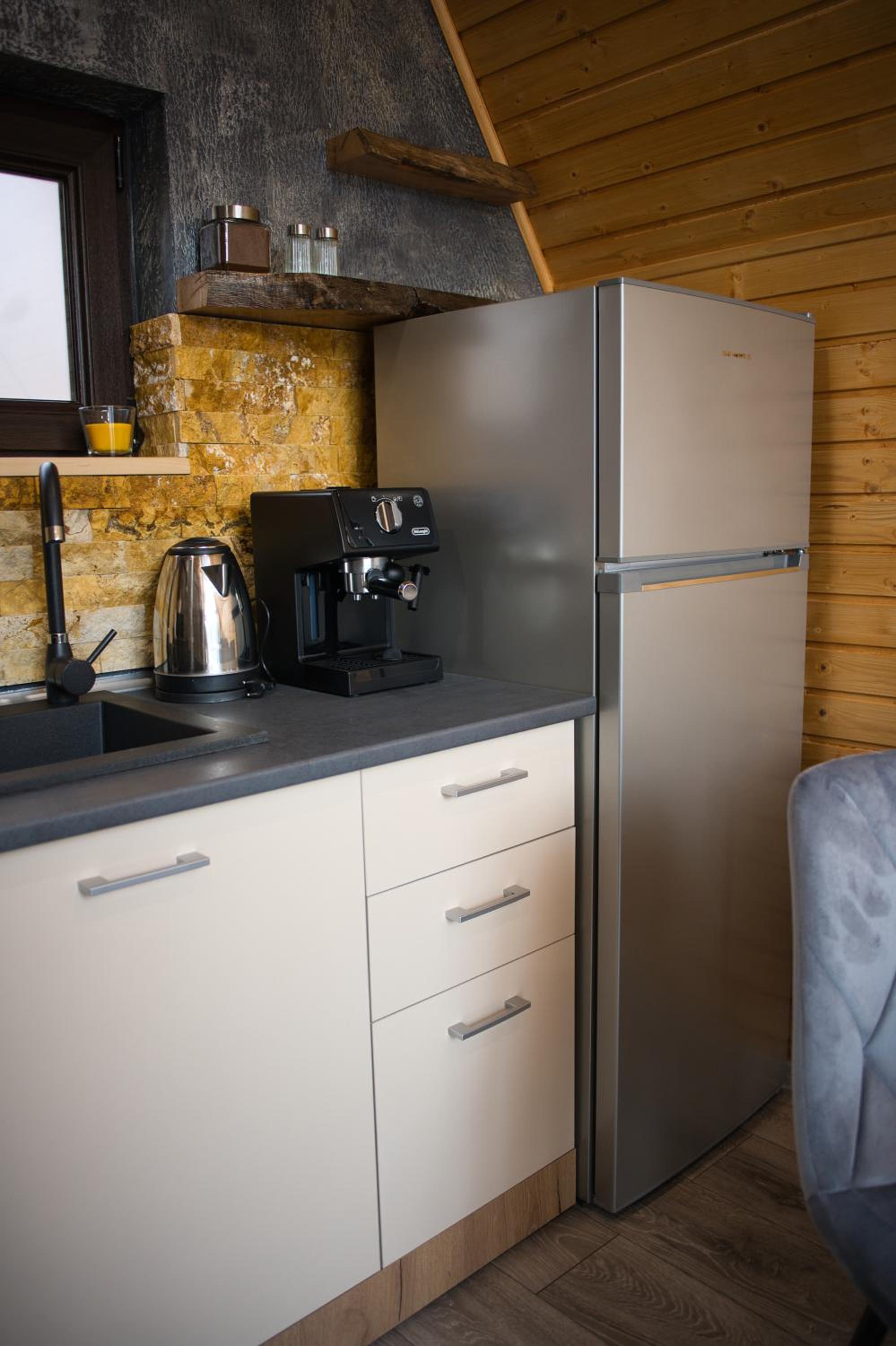 One-Bedroom Chalet - Photo 6