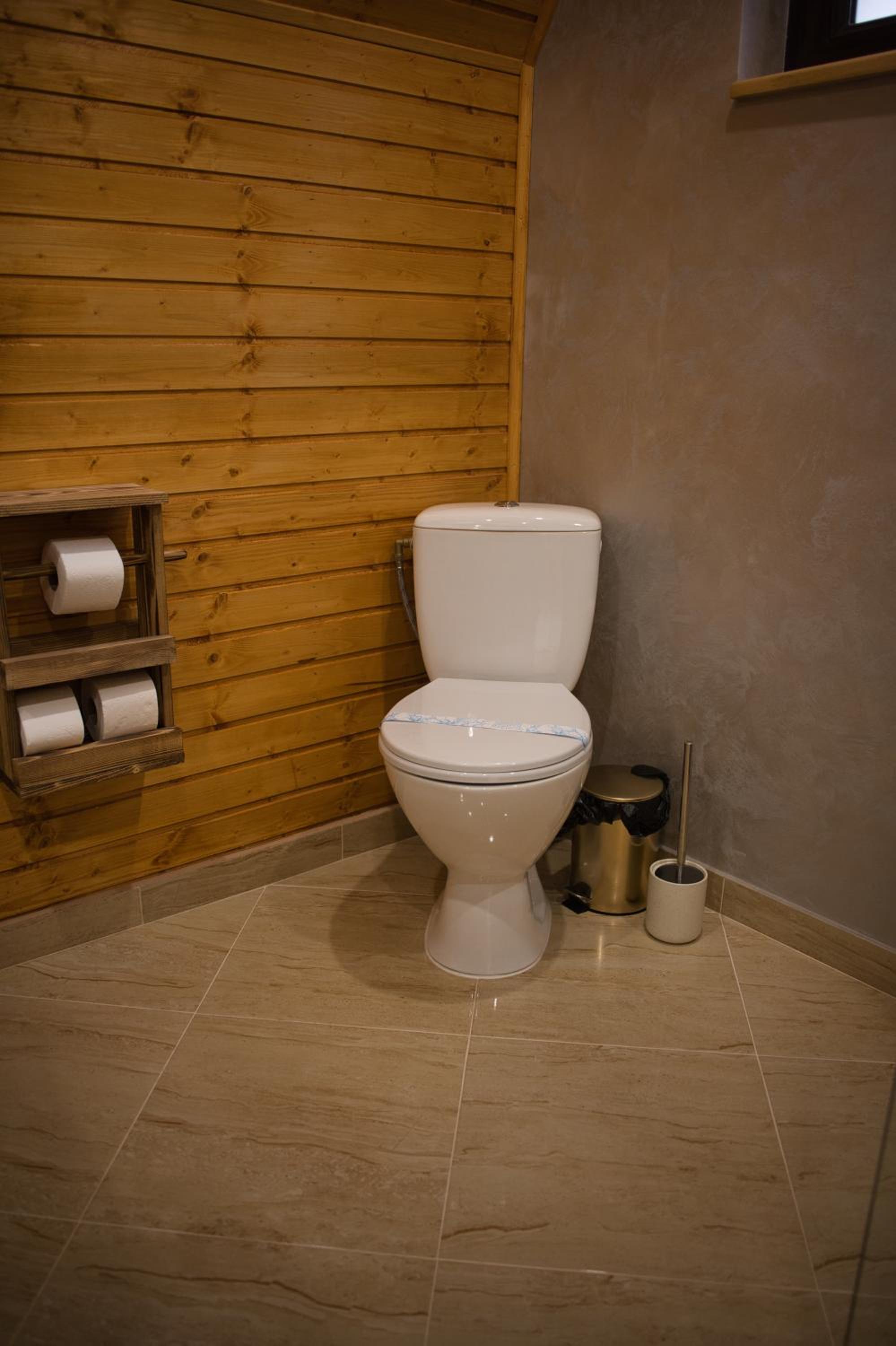 One-Bedroom Chalet - Photo 12