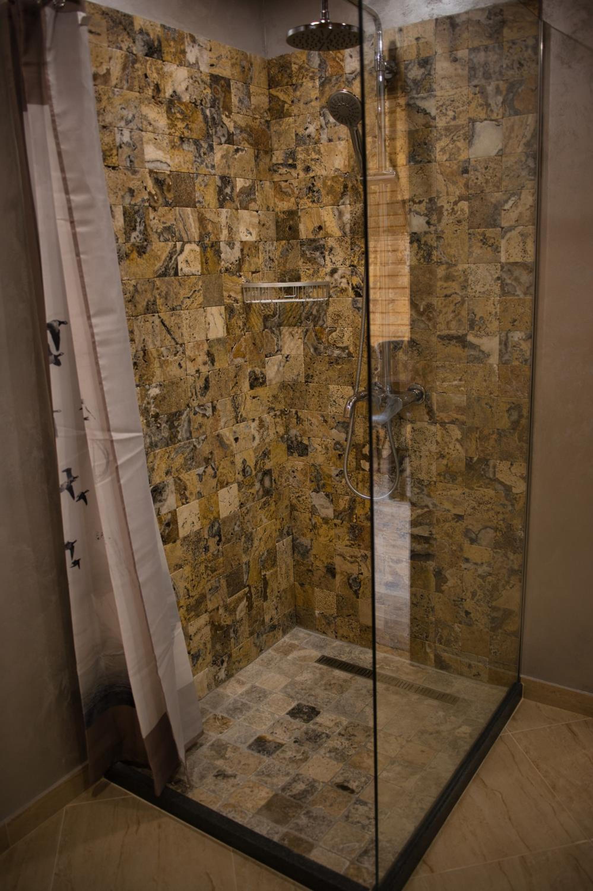 One-Bedroom Chalet - Photo 11