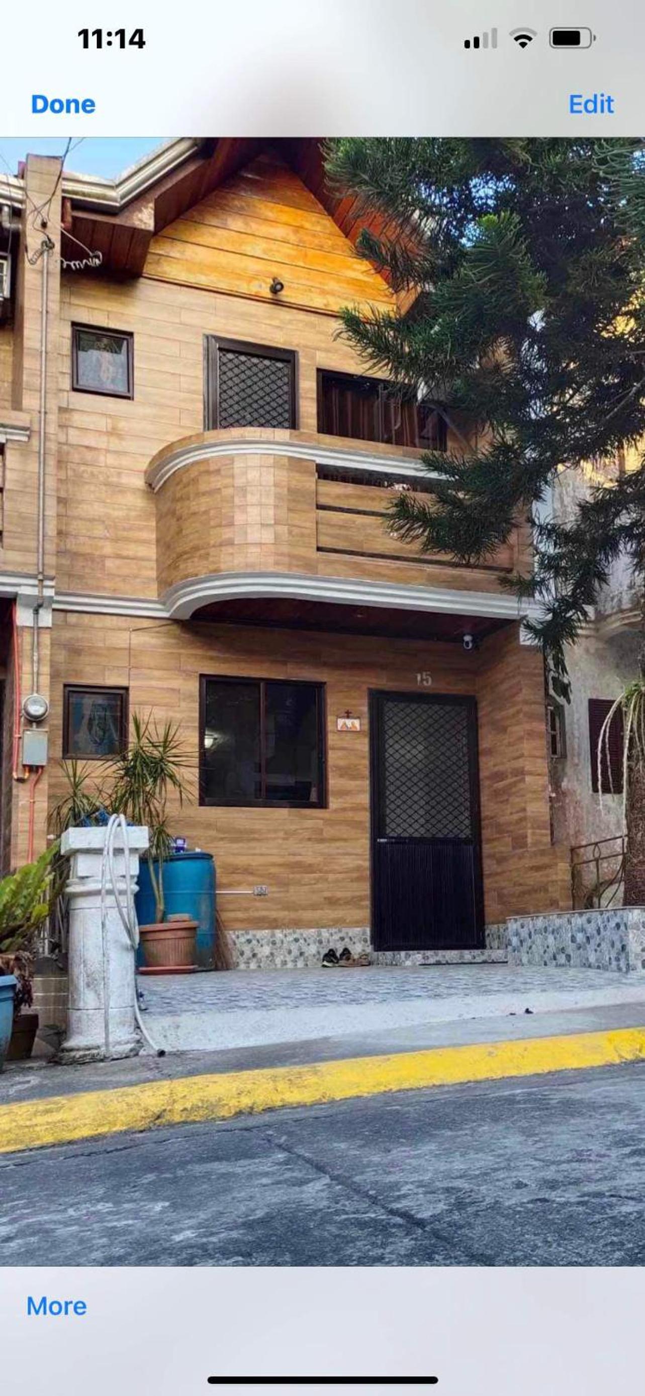 Three-Bedroom House photo 2