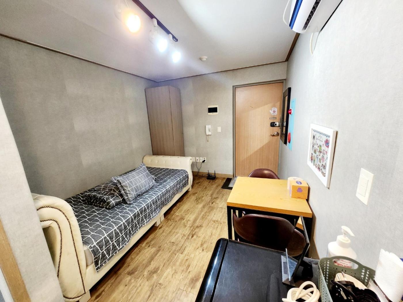 Double Room photo 3