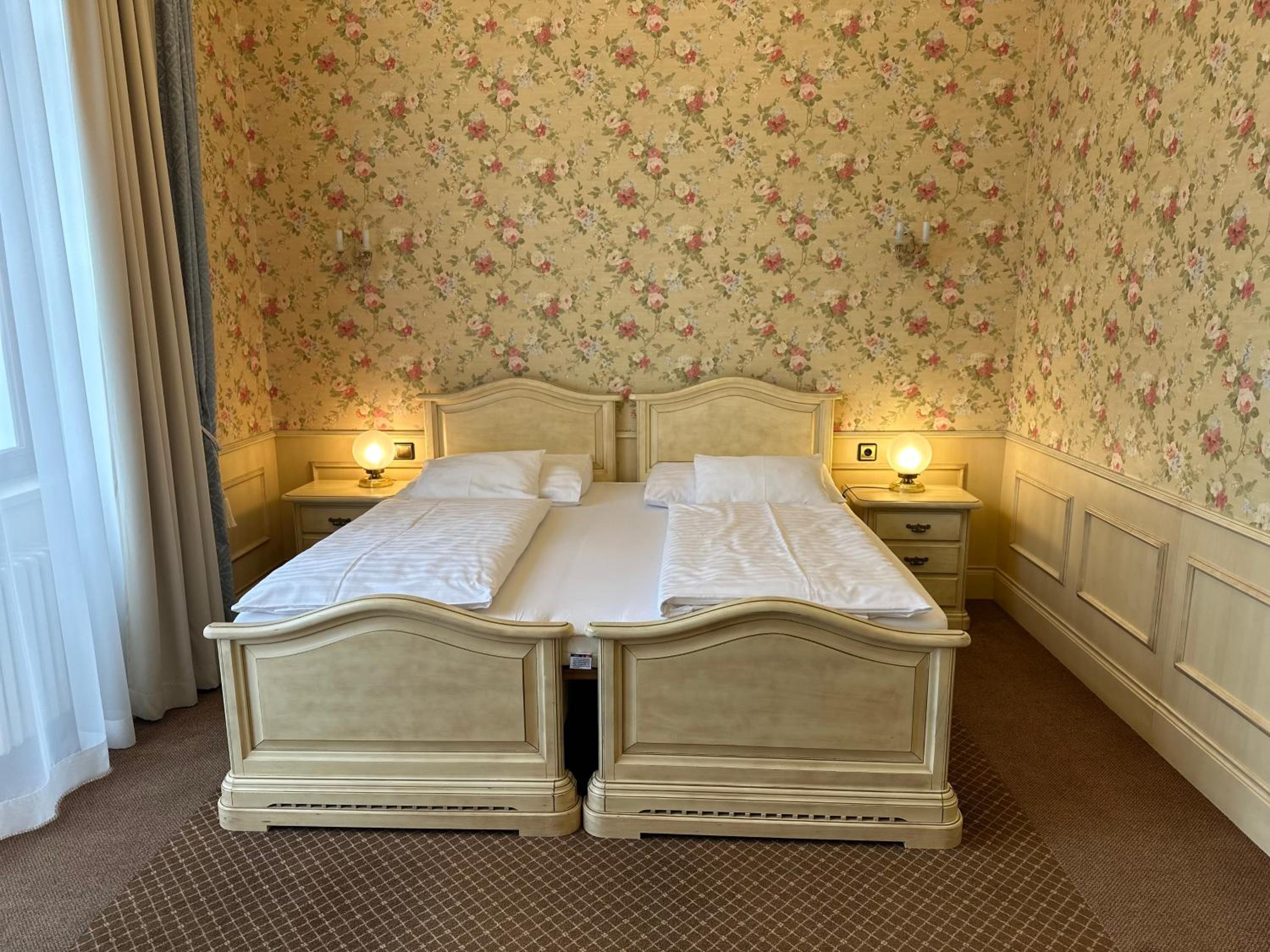 Standard Double Room with Balcony photo 2