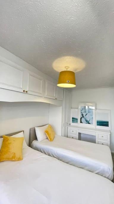 Two-Bedroom House photo 2