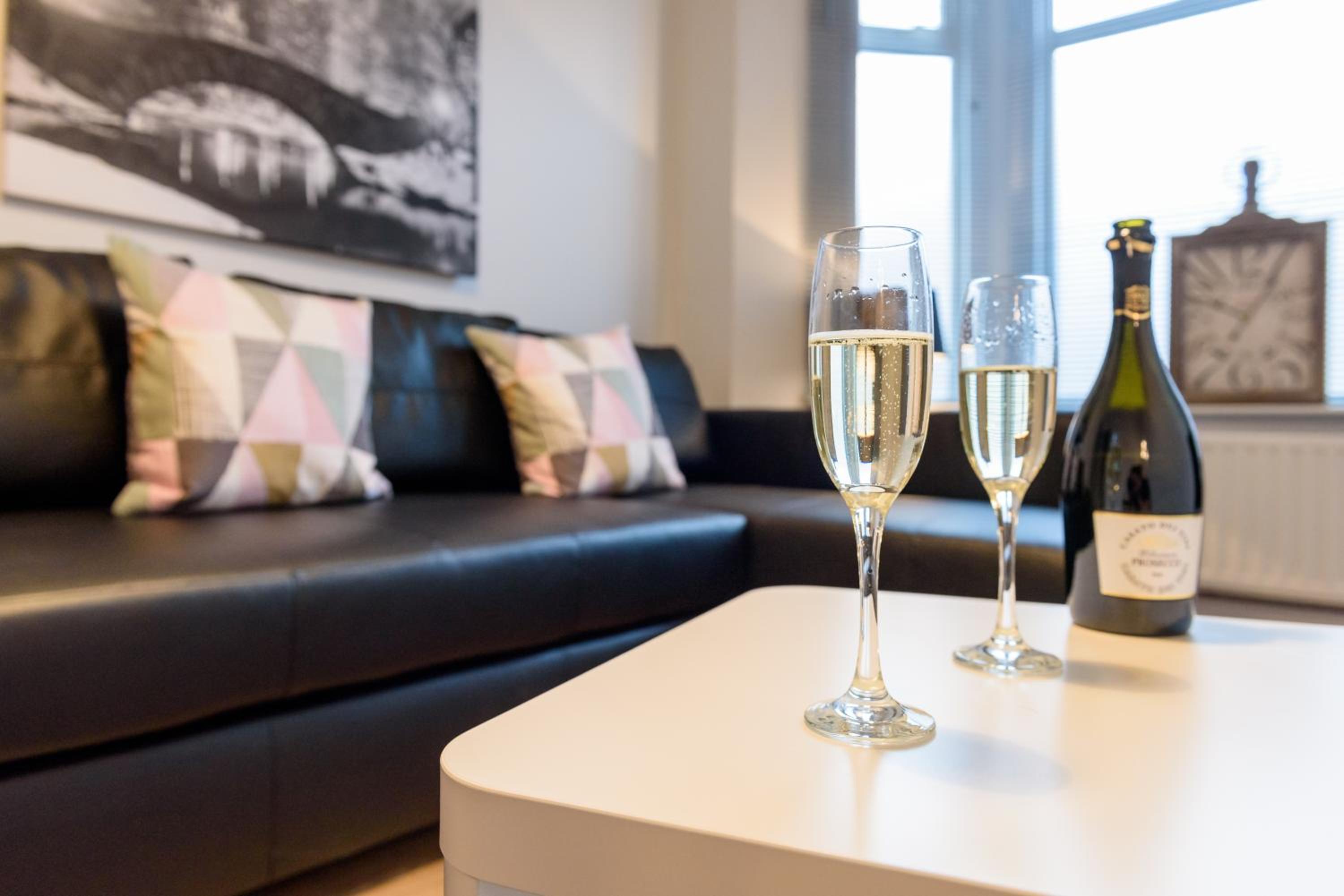 One-Bedroom Apartment - Photo 10