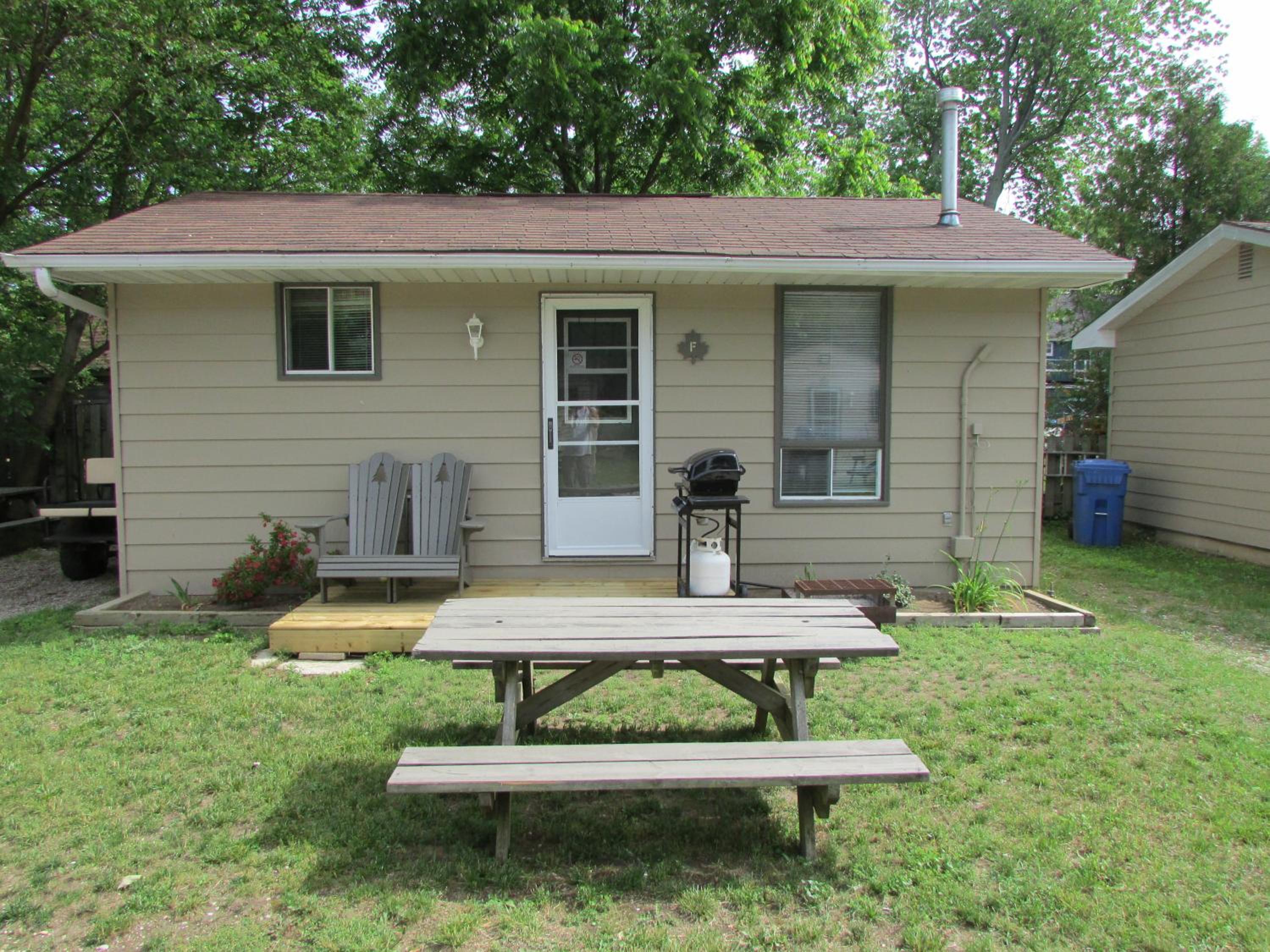 Two-Bedroom Cottage photo 2