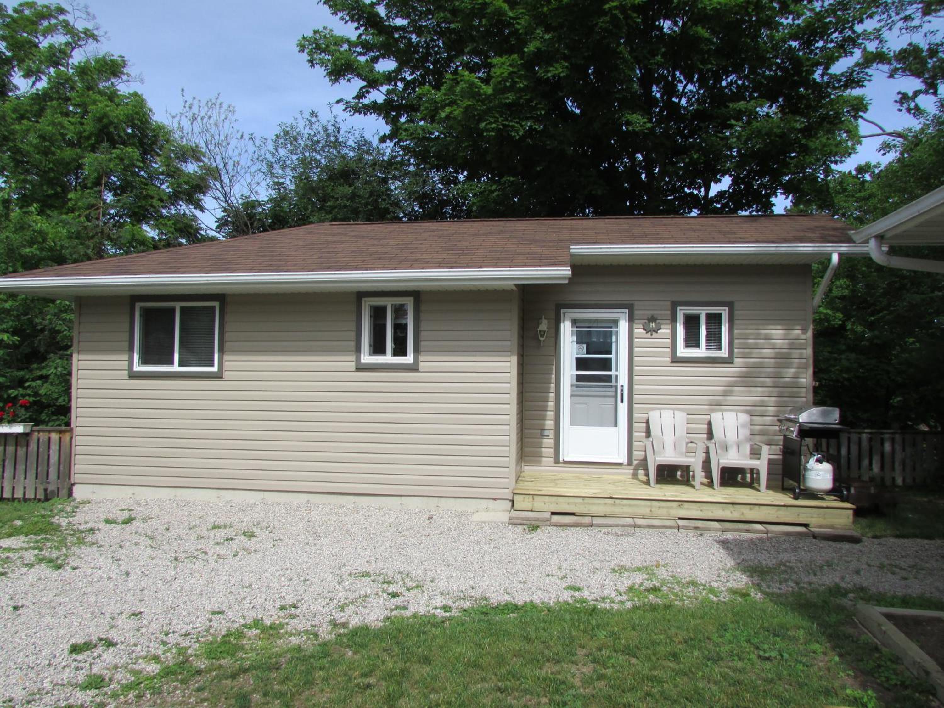 Three-Bedroom Cottage photo 1