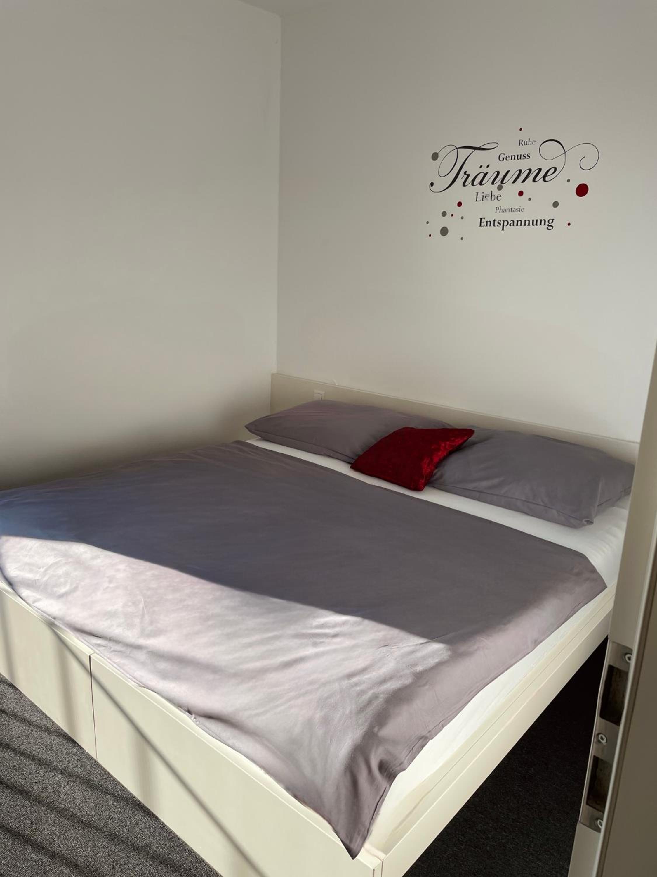 Double Room with Balcony - Photo 1