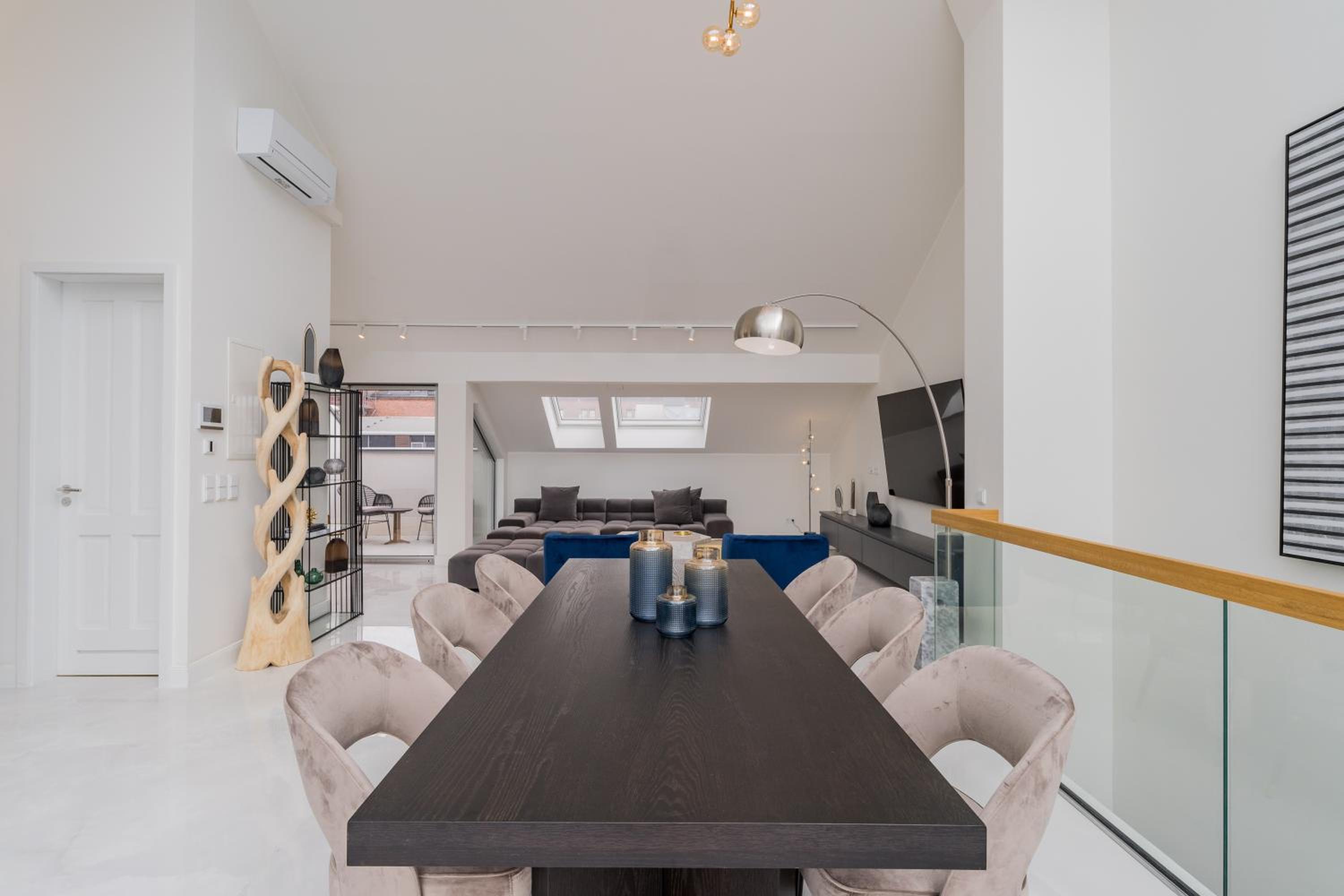 Penthouse Apartment photo 2