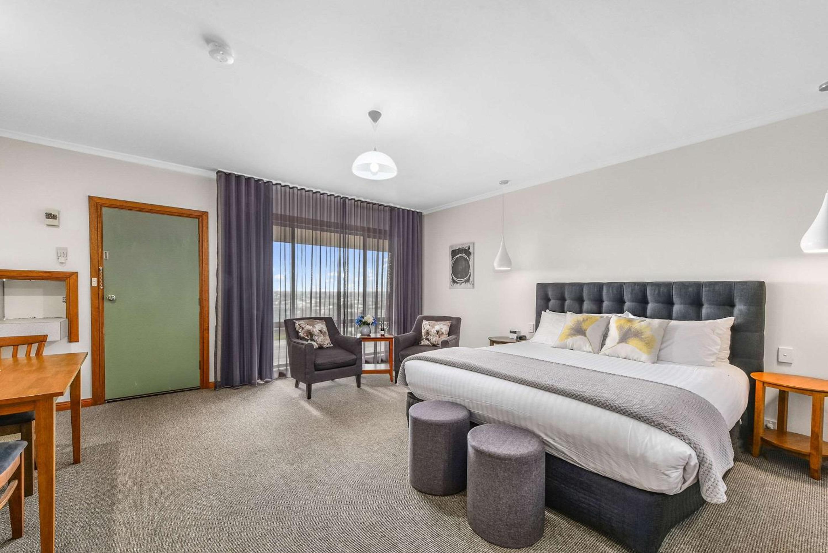 Executive Room photo 2