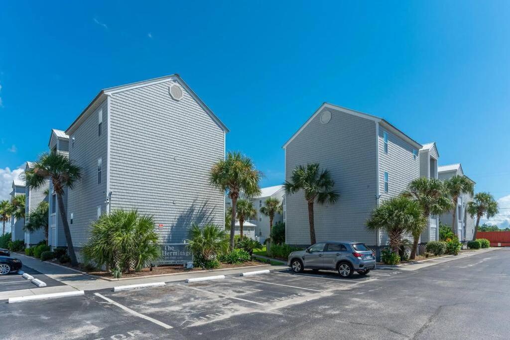 Two-Bedroom House photo 2