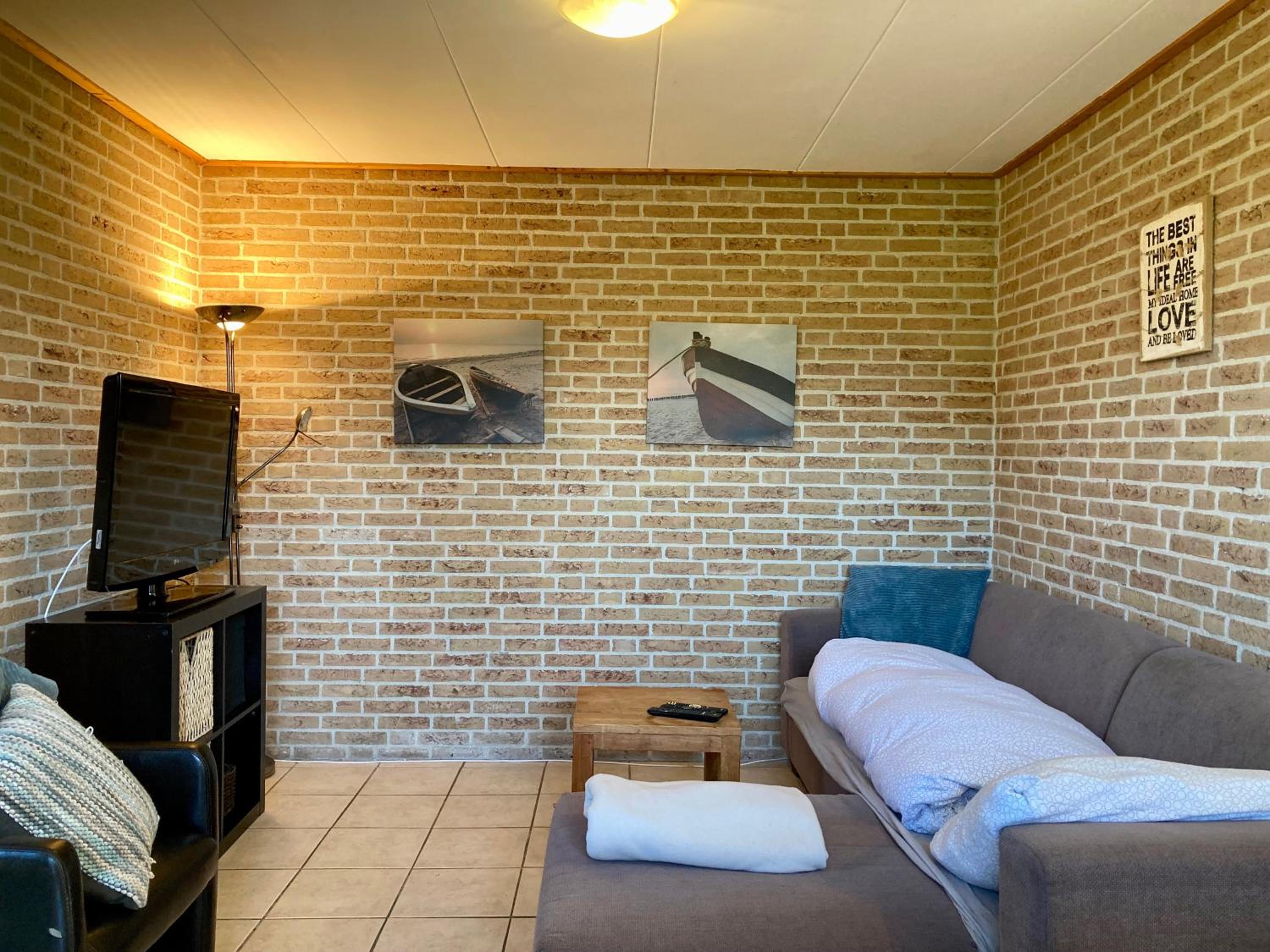 Bungalow photo 1