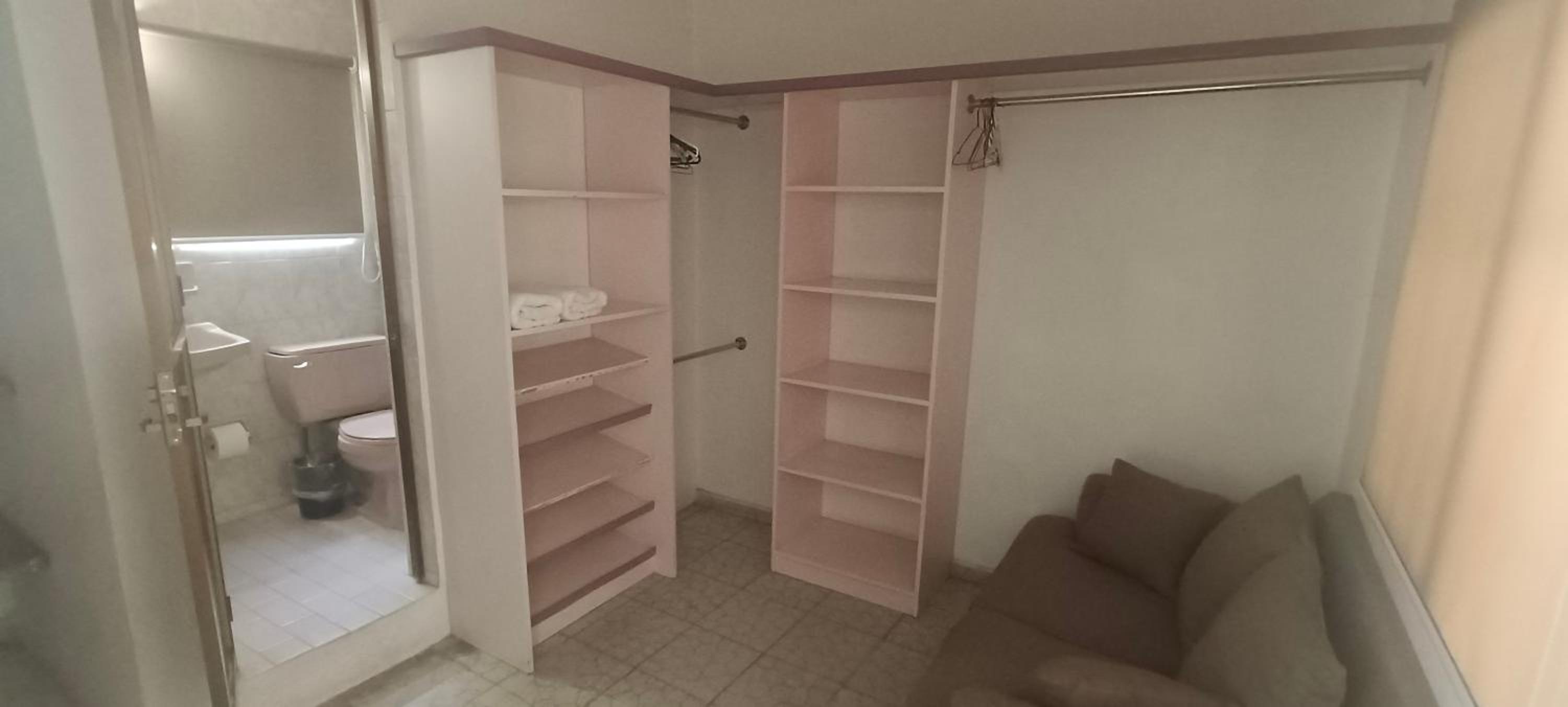 Double Room - Photo 8