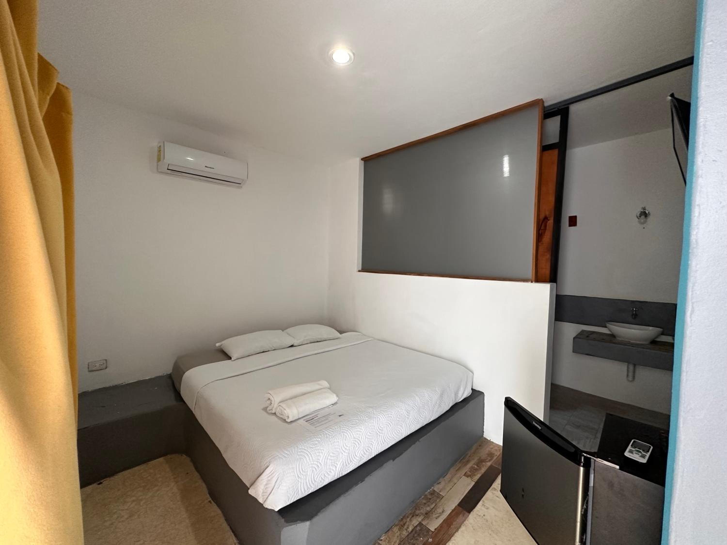Double Room with Private Bathroom photo 3