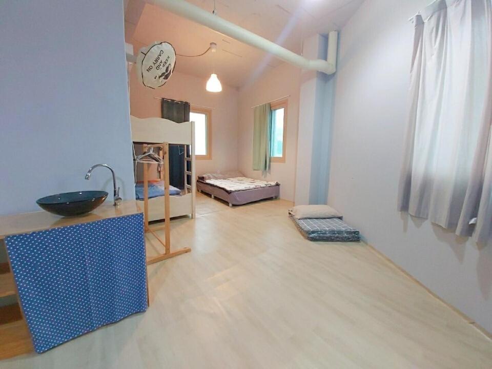 Deluxe Family Room - Photo 1