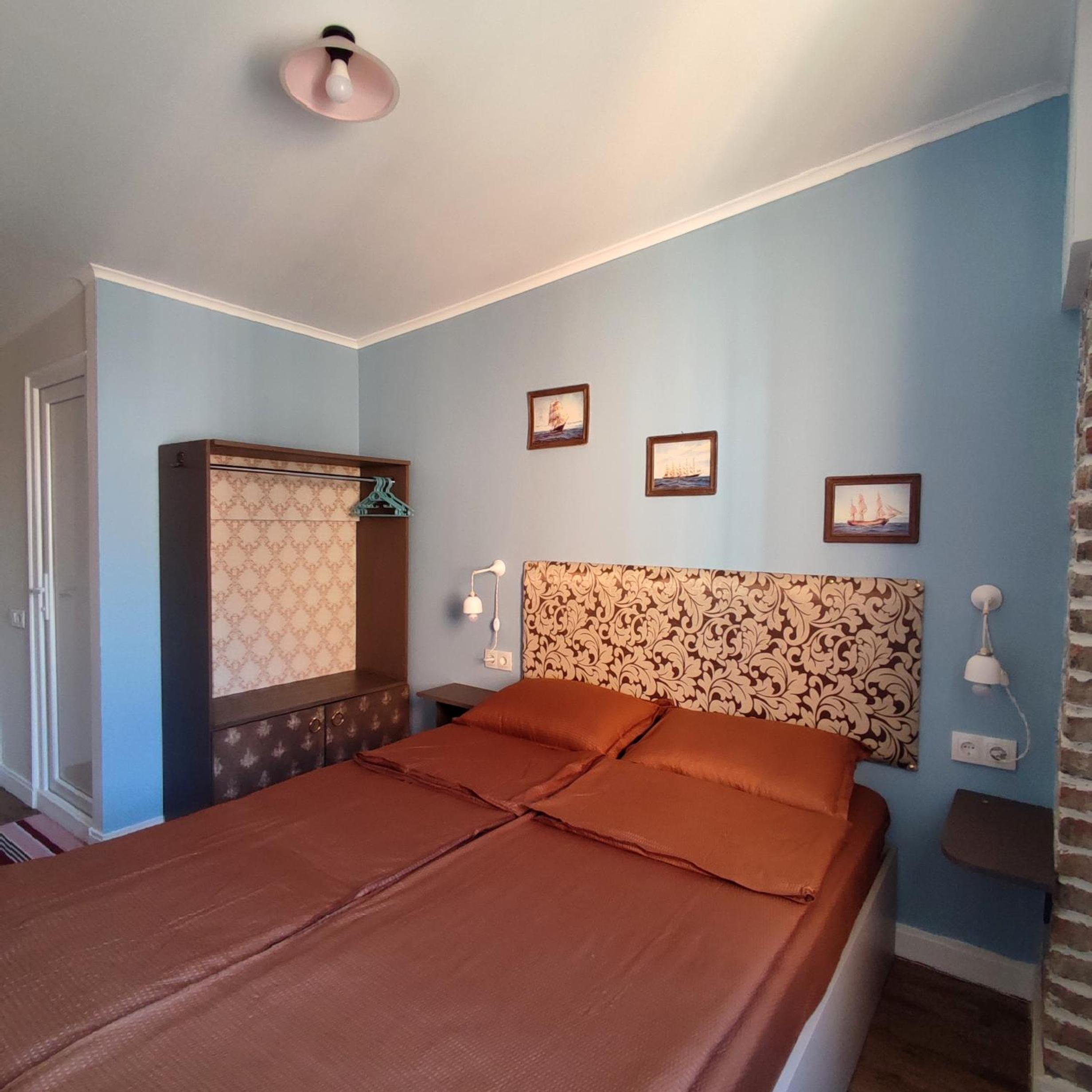 Double Room with Private Bathroom photo 2