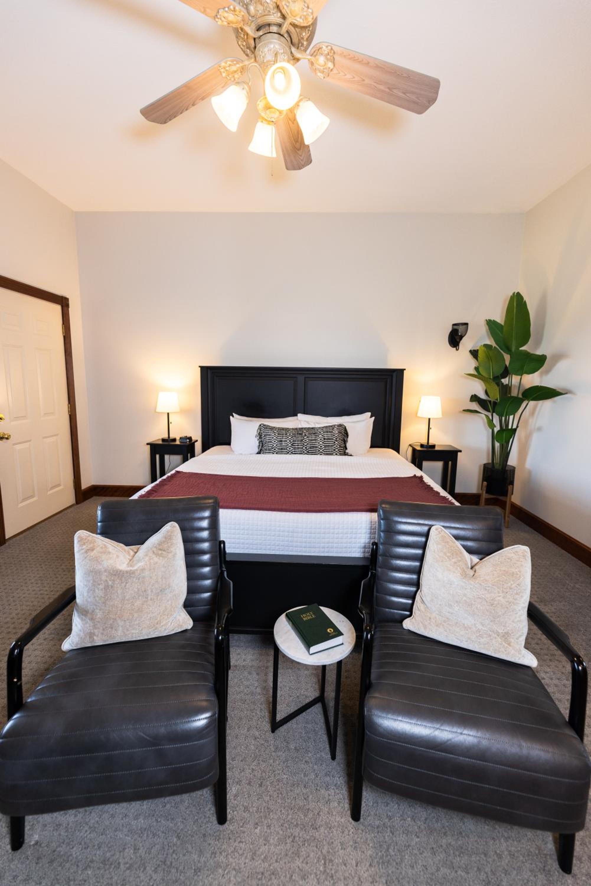 King Room with Spa Bath