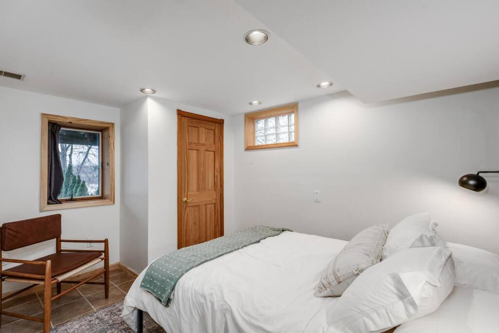 Four-Bedroom House photo 1