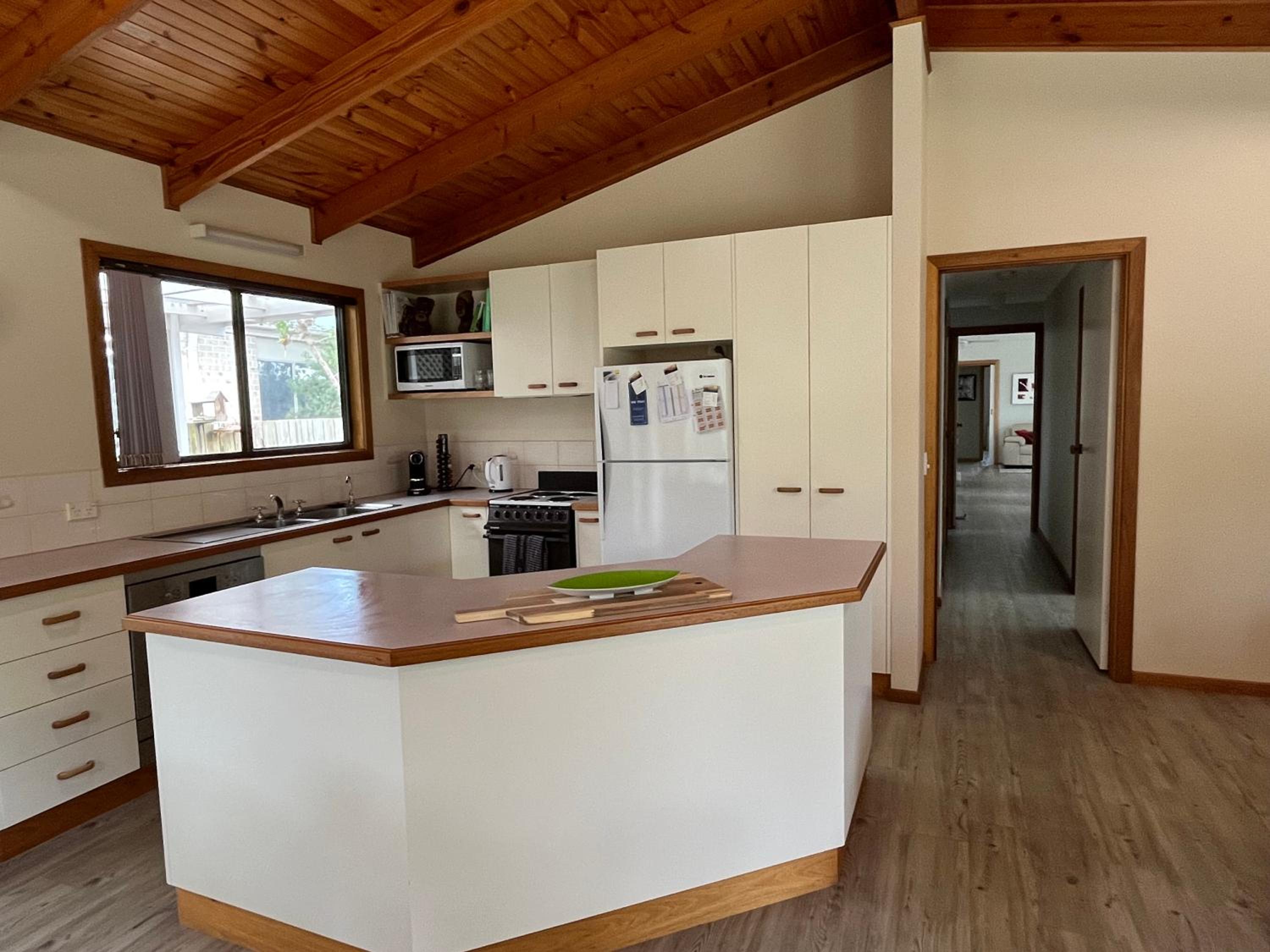 Four-Bedroom House photo 3