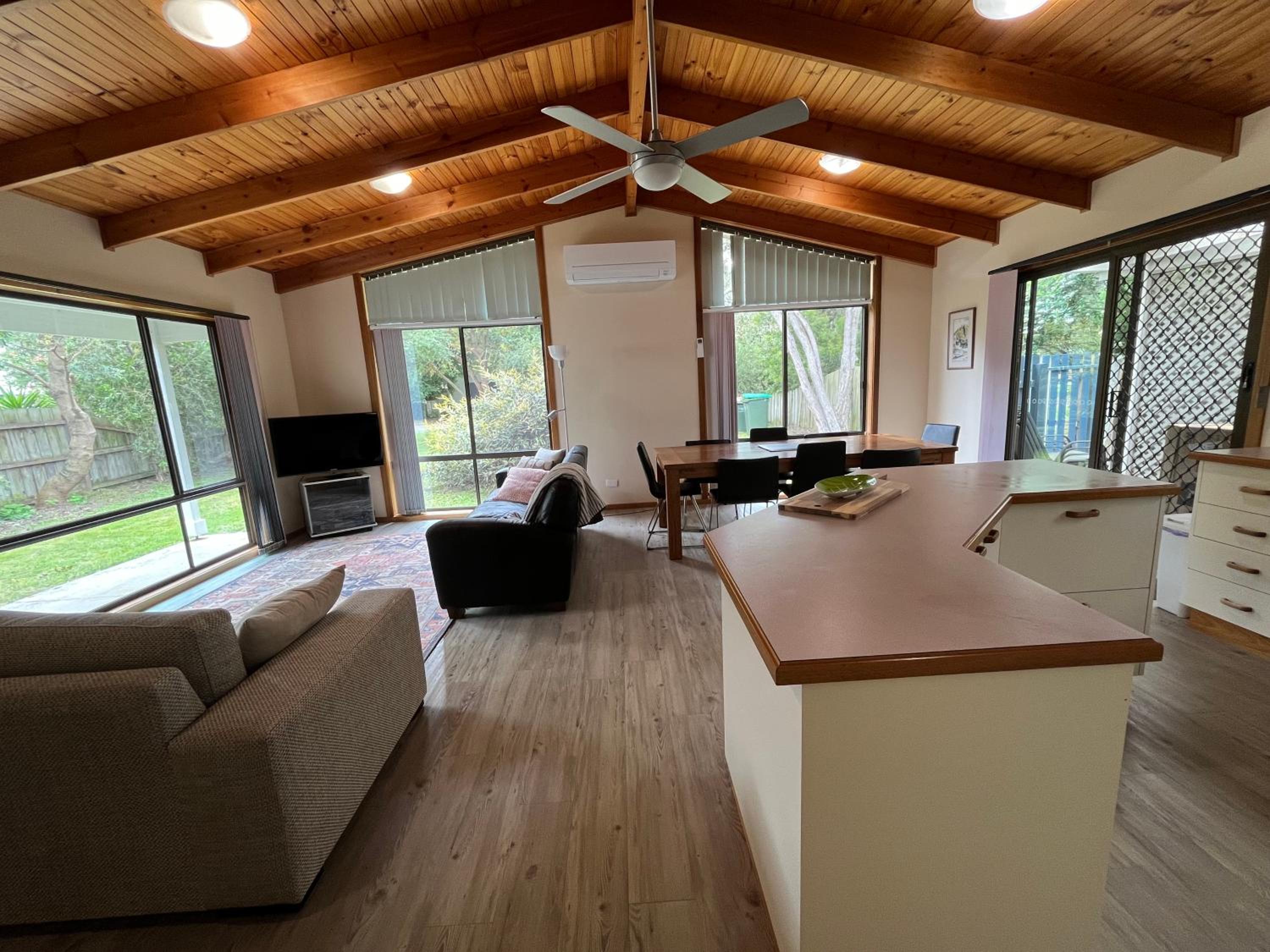 Four-Bedroom House photo 2
