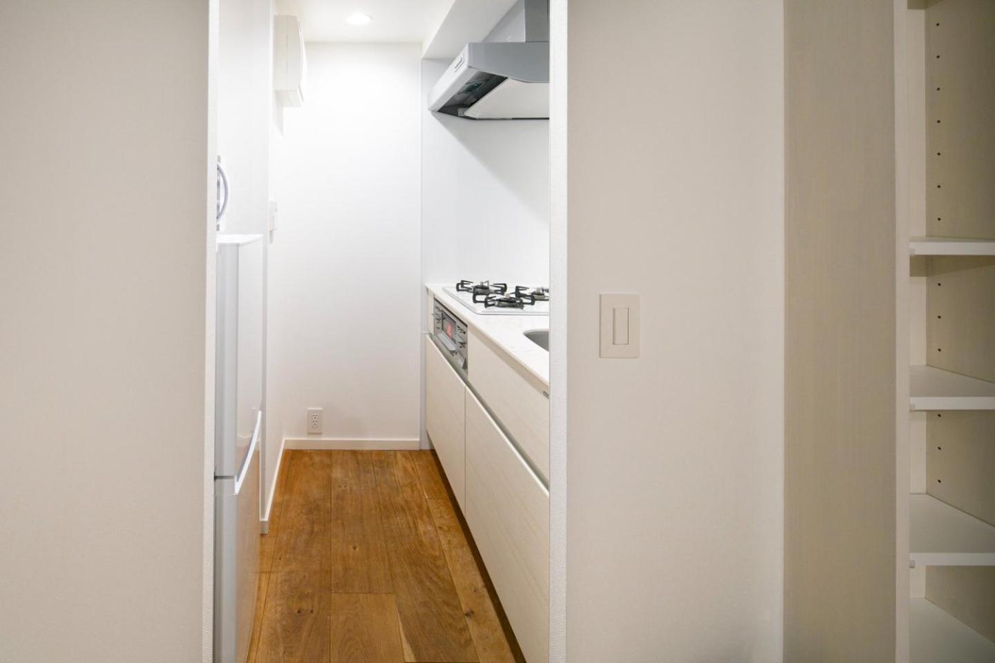 One-Bedroom Apartment photo 2