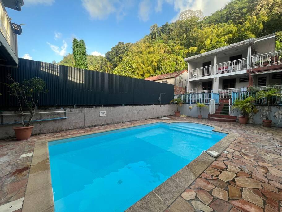 Apartment with Pool View  photo 3