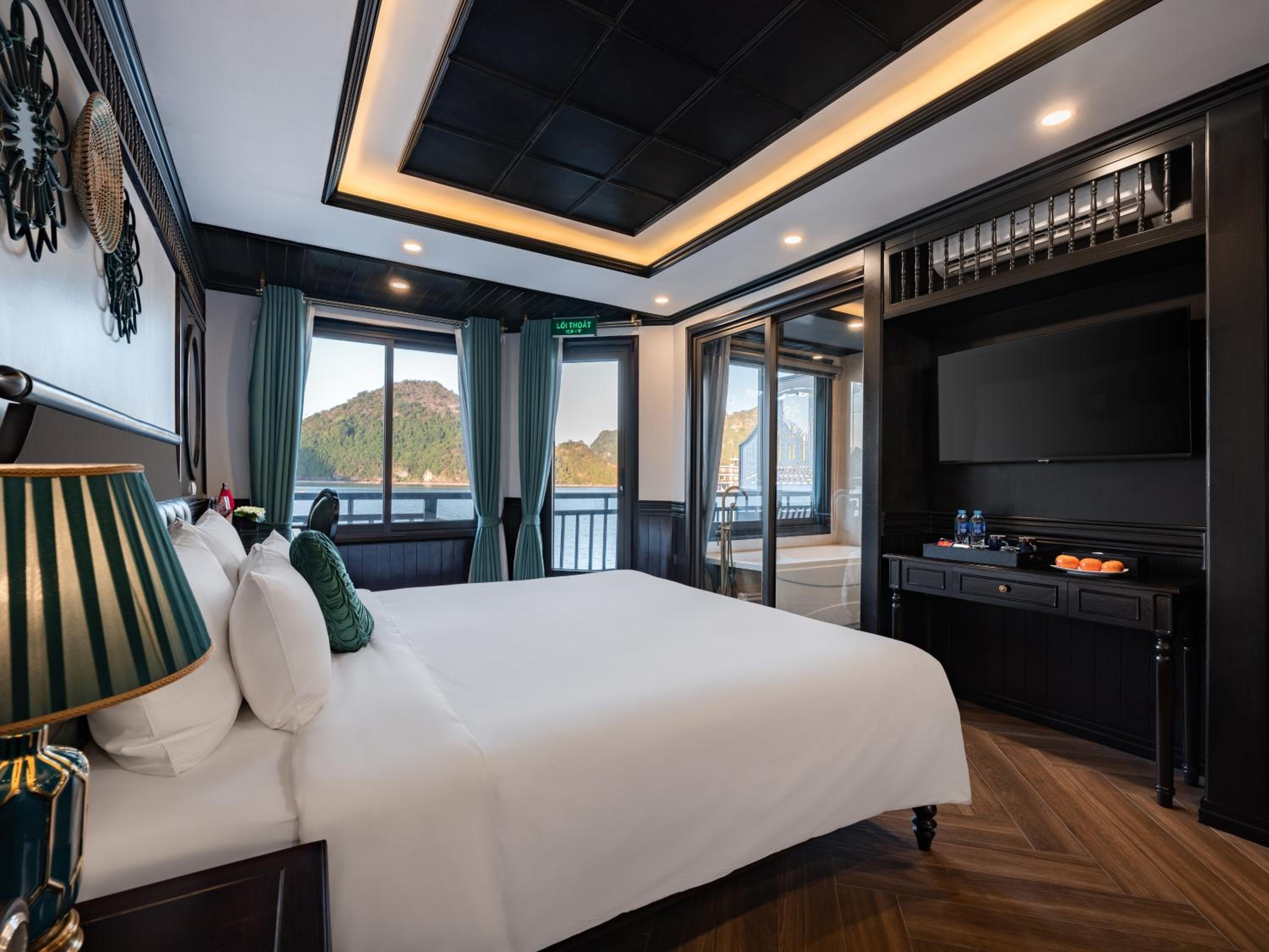 Senior Suite Twin/ Double Private Balcony - 2 Days 1 Night