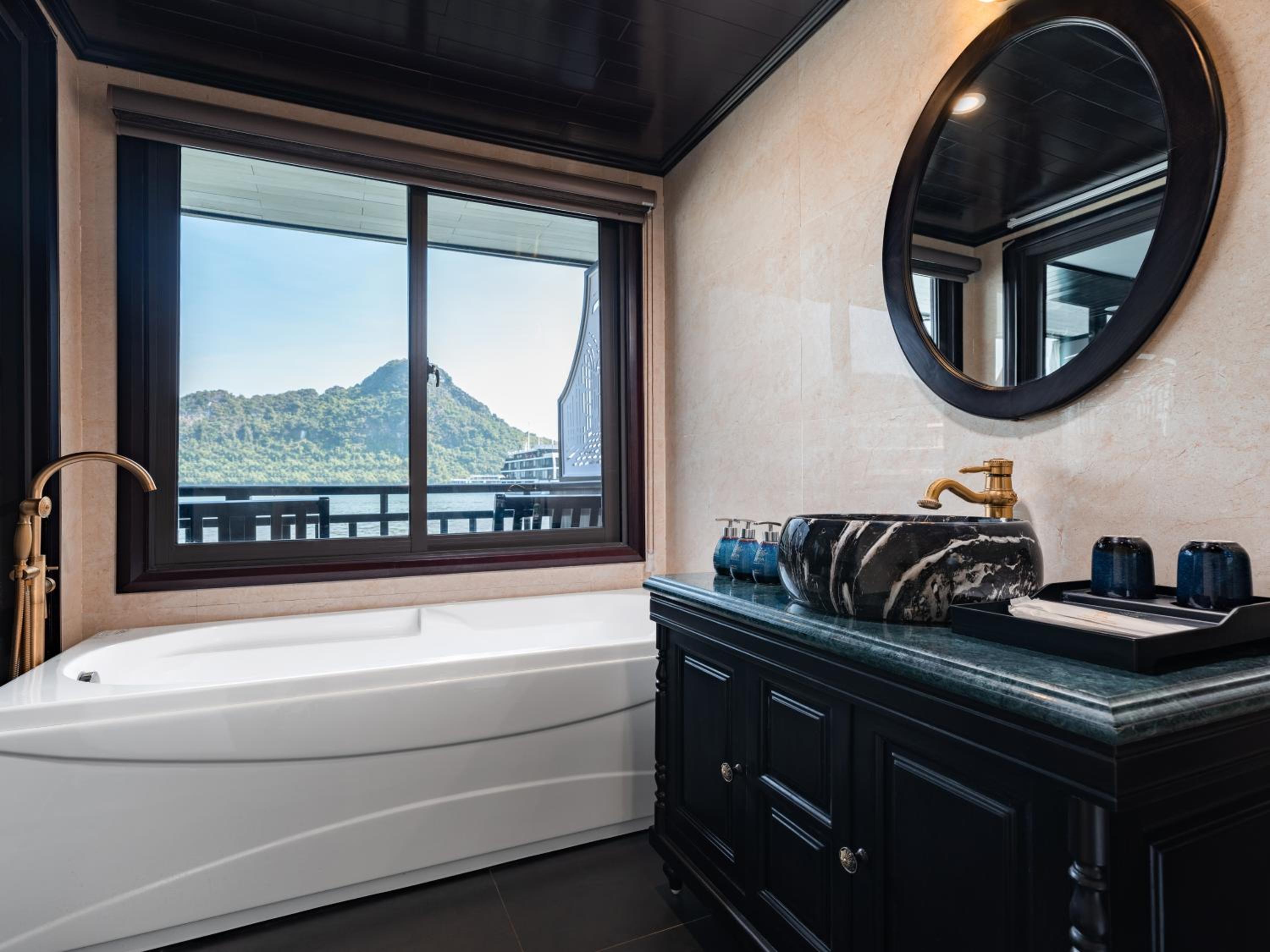 Senior Suite Twin/ Double Private Balcony - 2 Days 1 Night