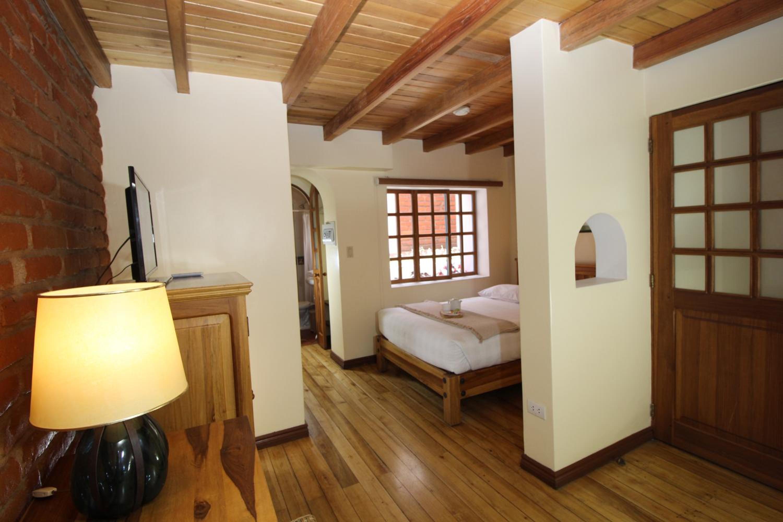 Standard Double Room - Photo 2
