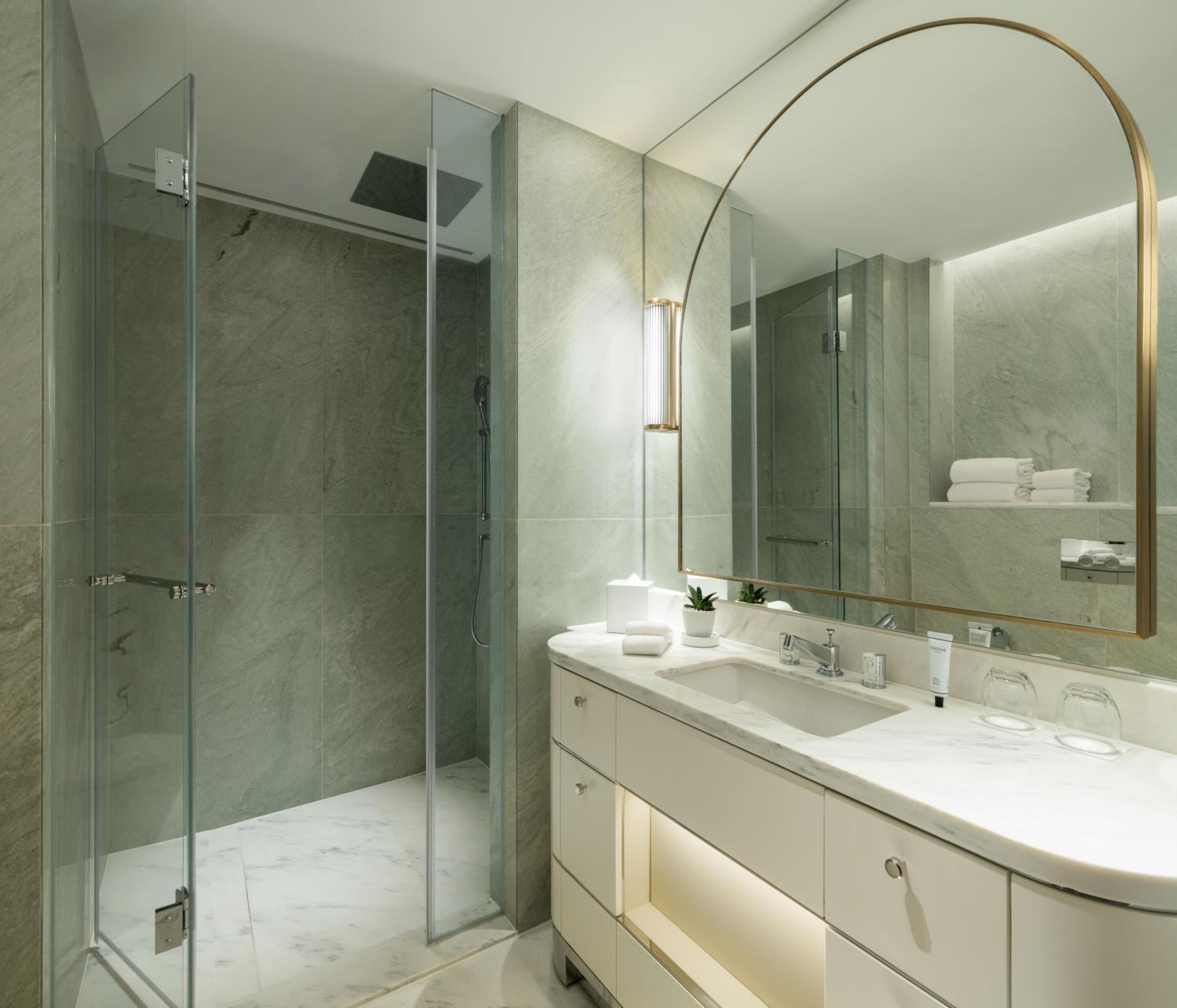 Grand Deluxe King, 1 Bedroom Grand Deluxe King, 1 Bedroom