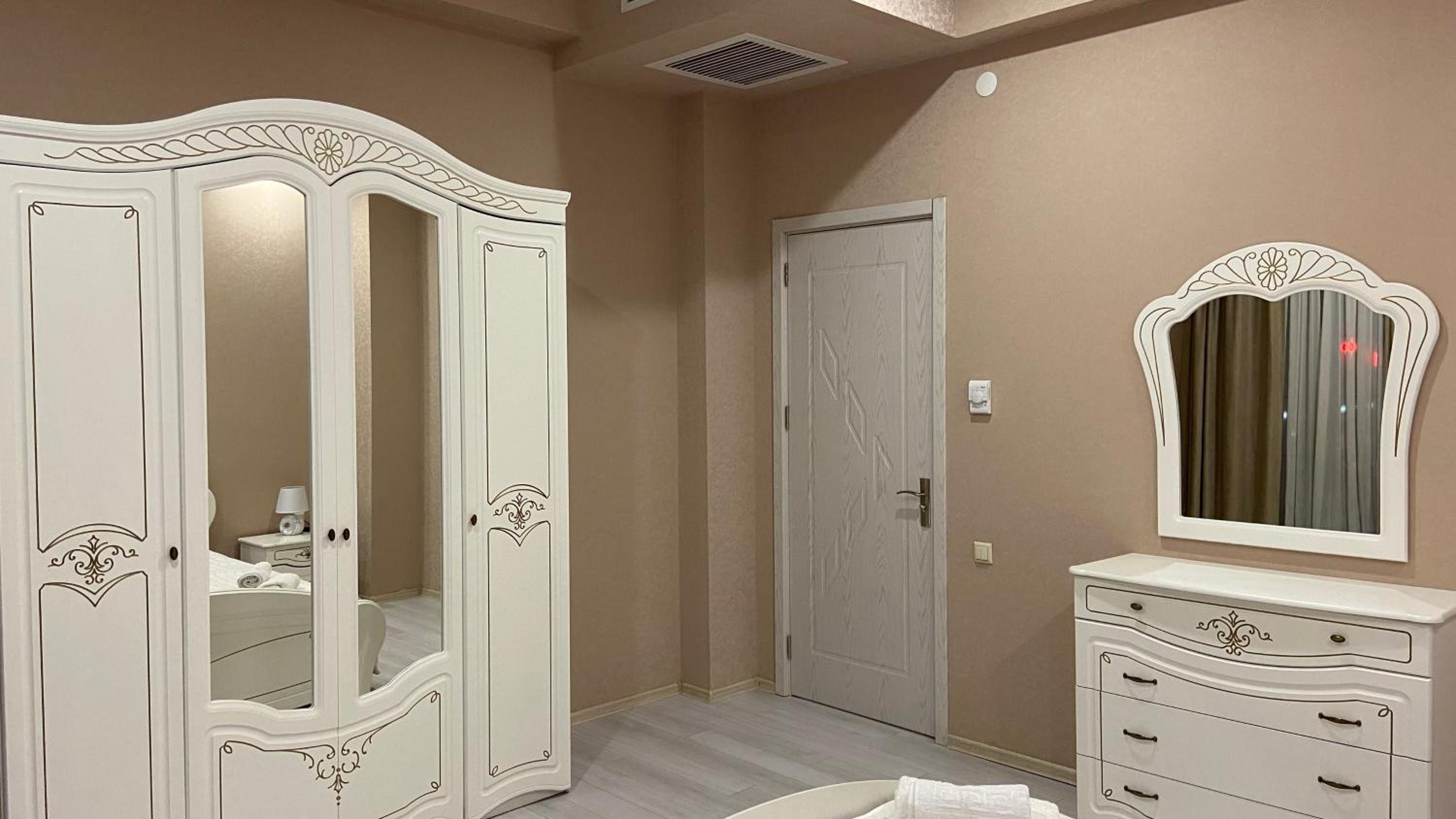 King Room