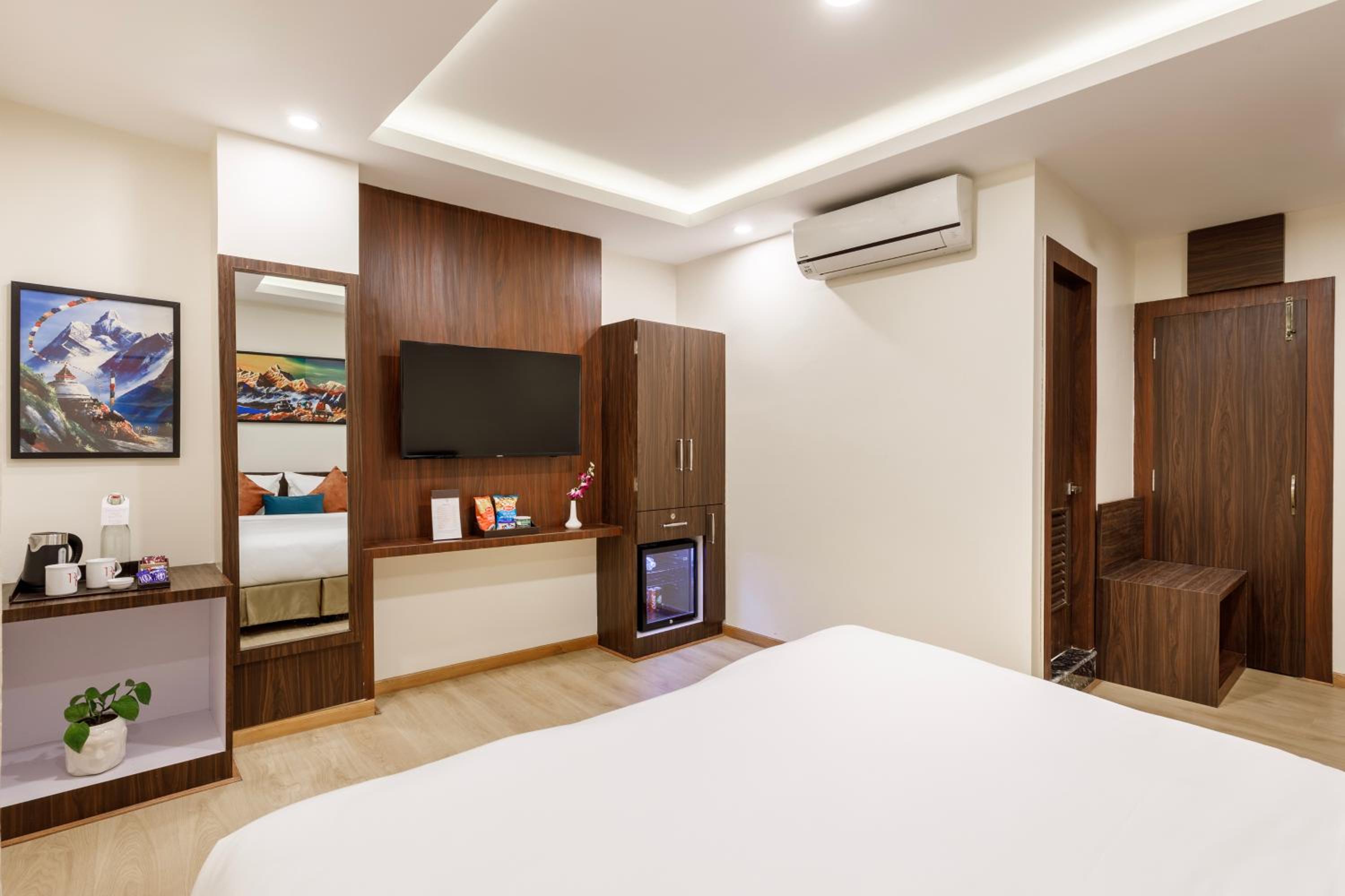 Premium Double Room - Photo 8