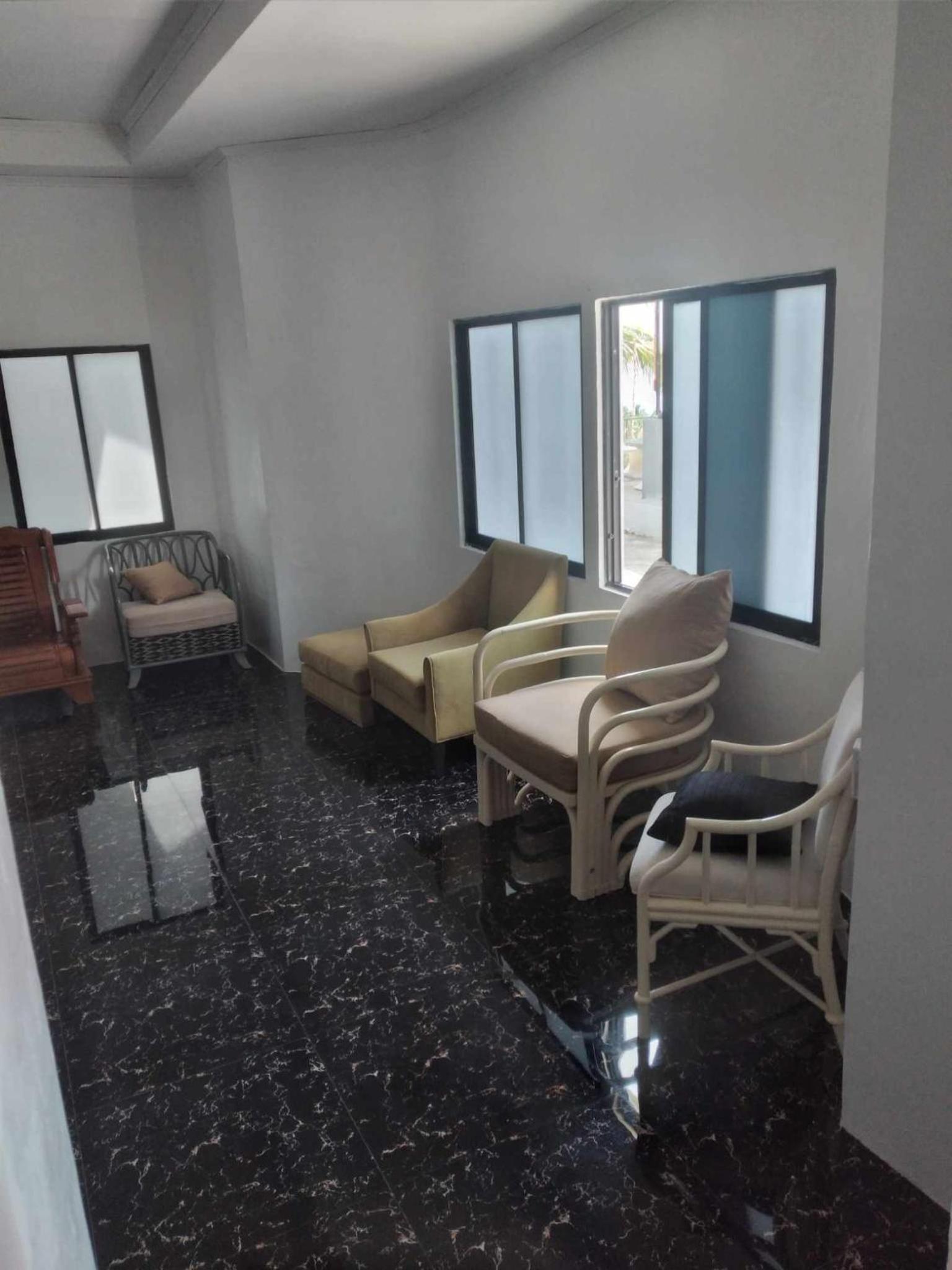 One-Bedroom House photo 1