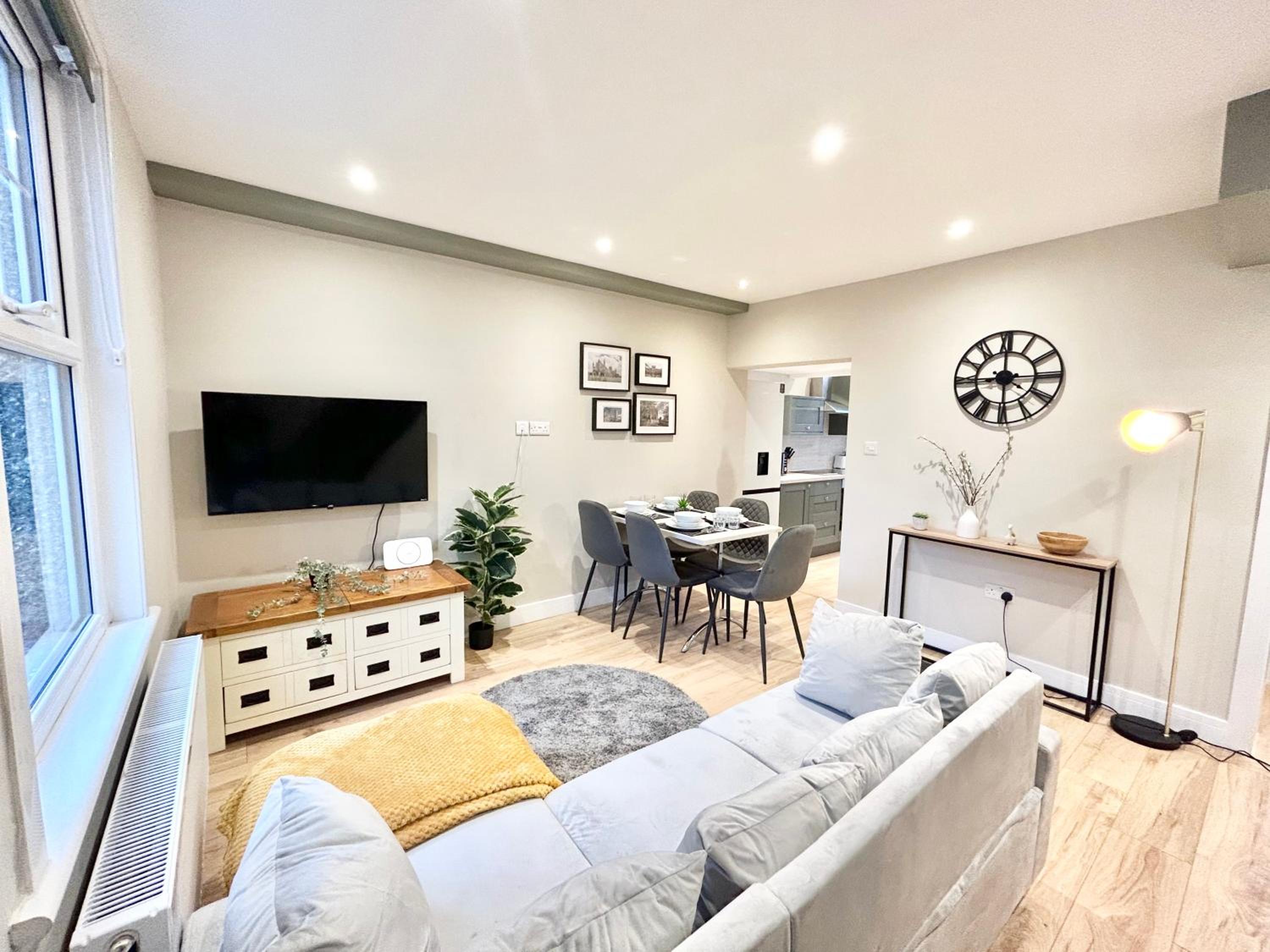 Three-Bedroom House photo 1