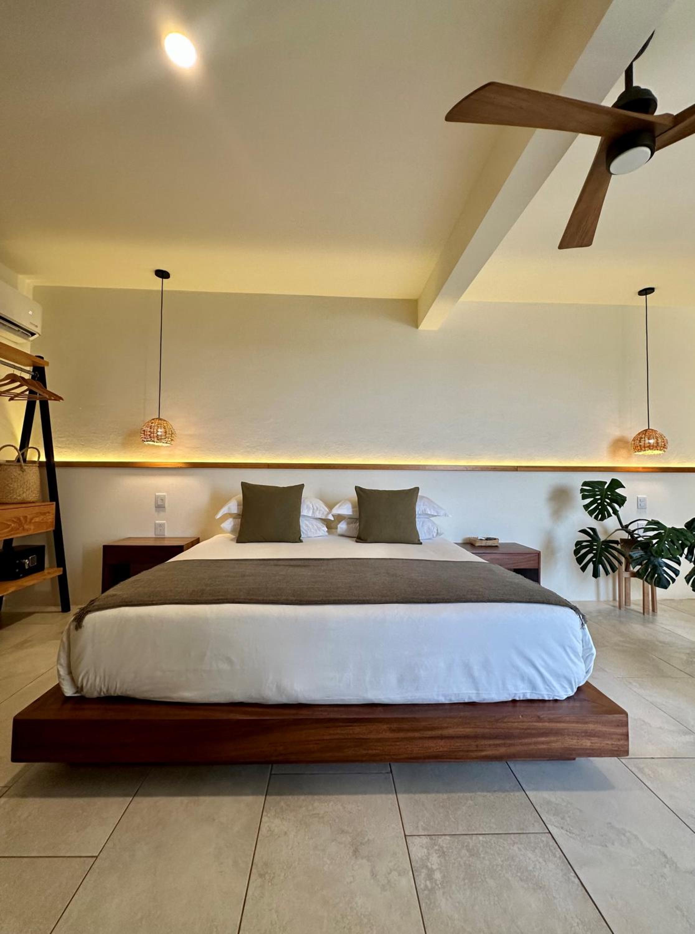 Deluxe Double Room with Balcony photo 1
