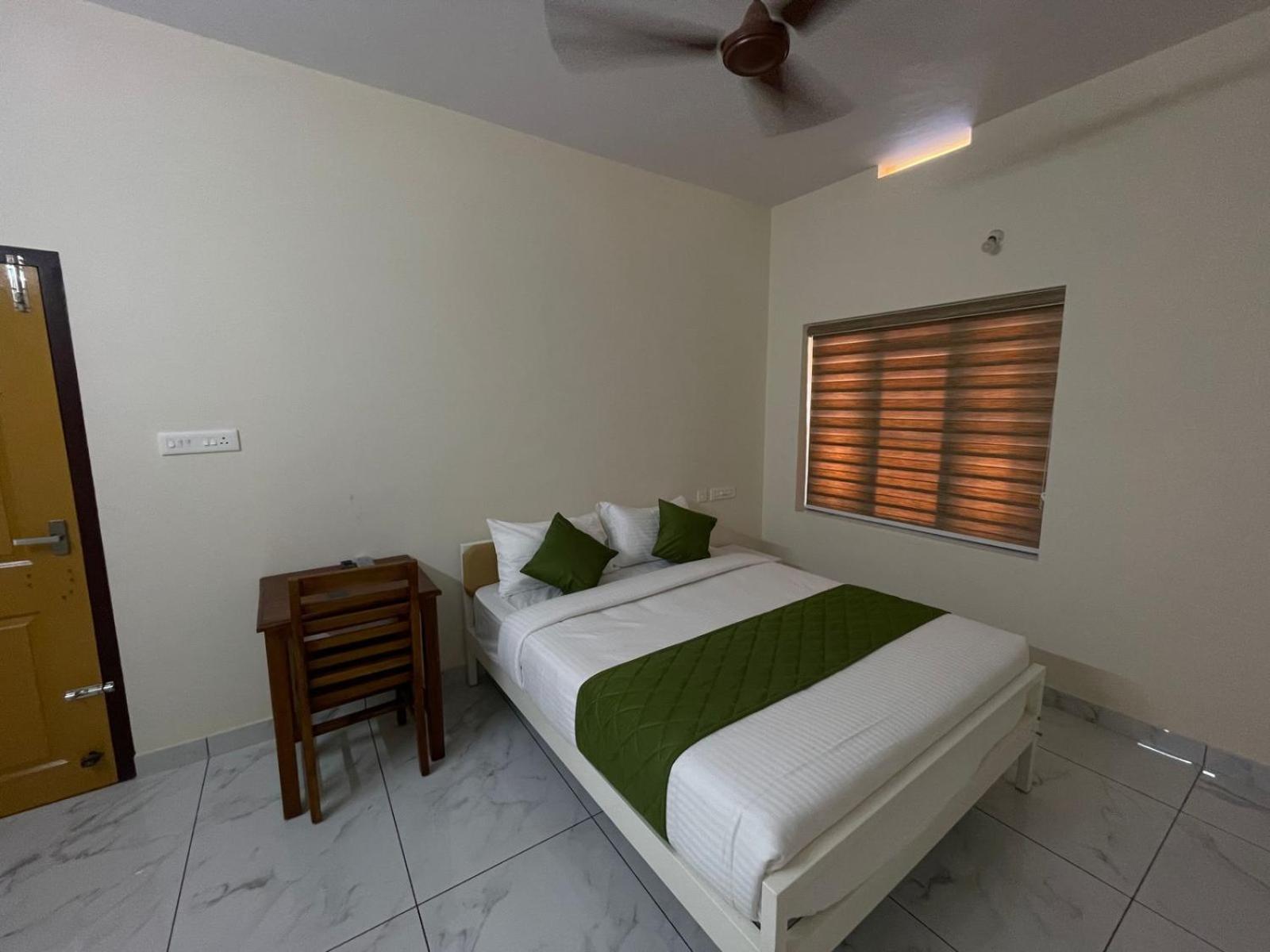 Budget Double Room photo 1