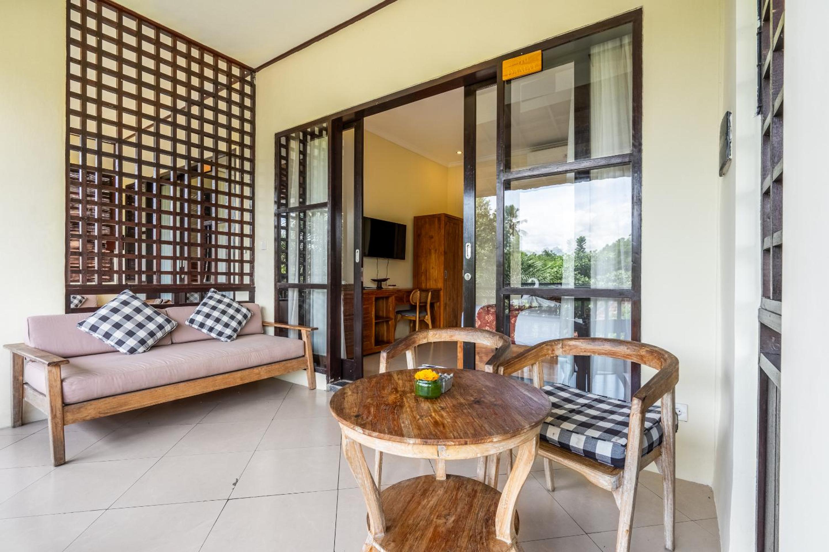 Standard Double or Twin Room with Balcony photo 3