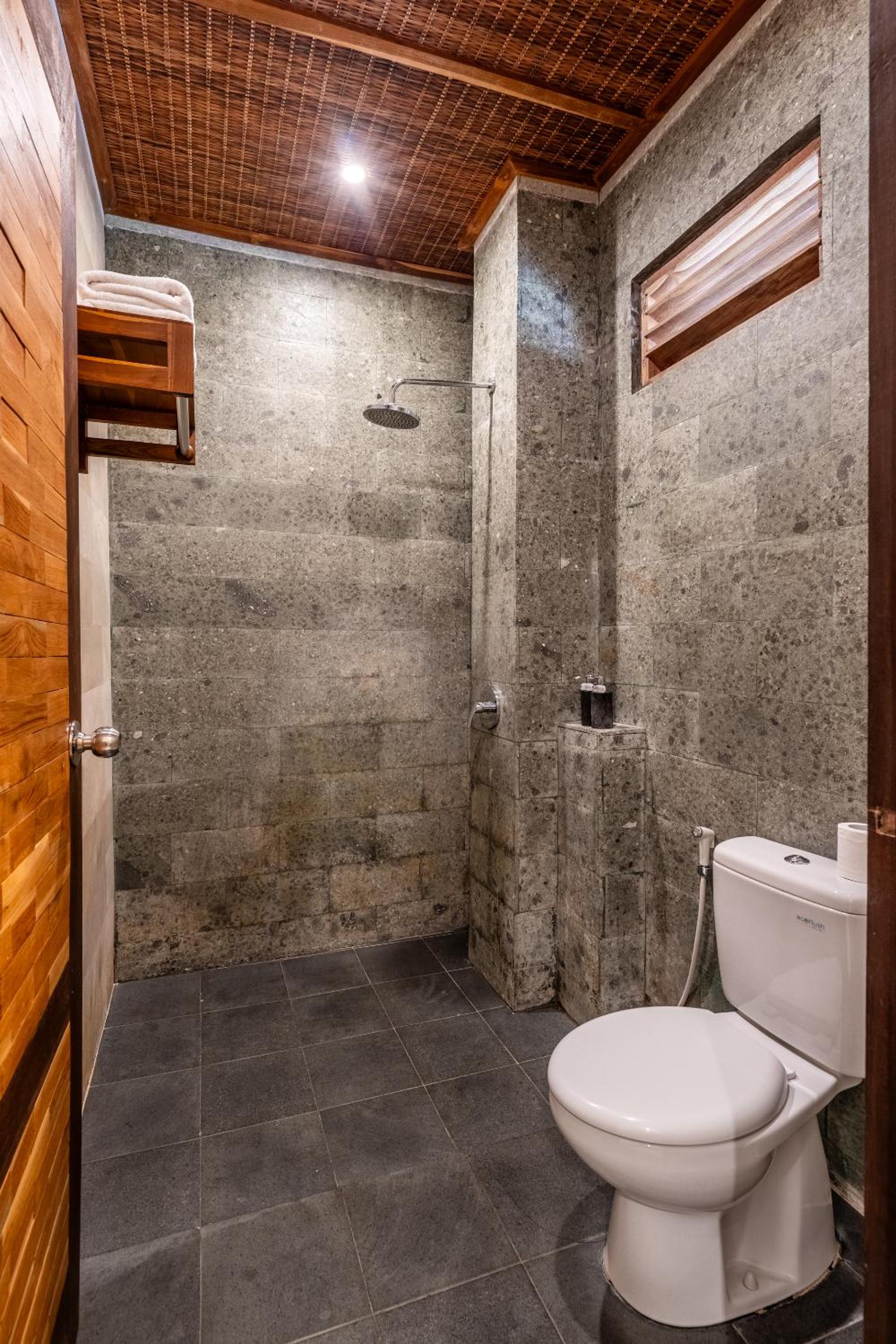 Standard Double or Twin Room with Balcony photo 2