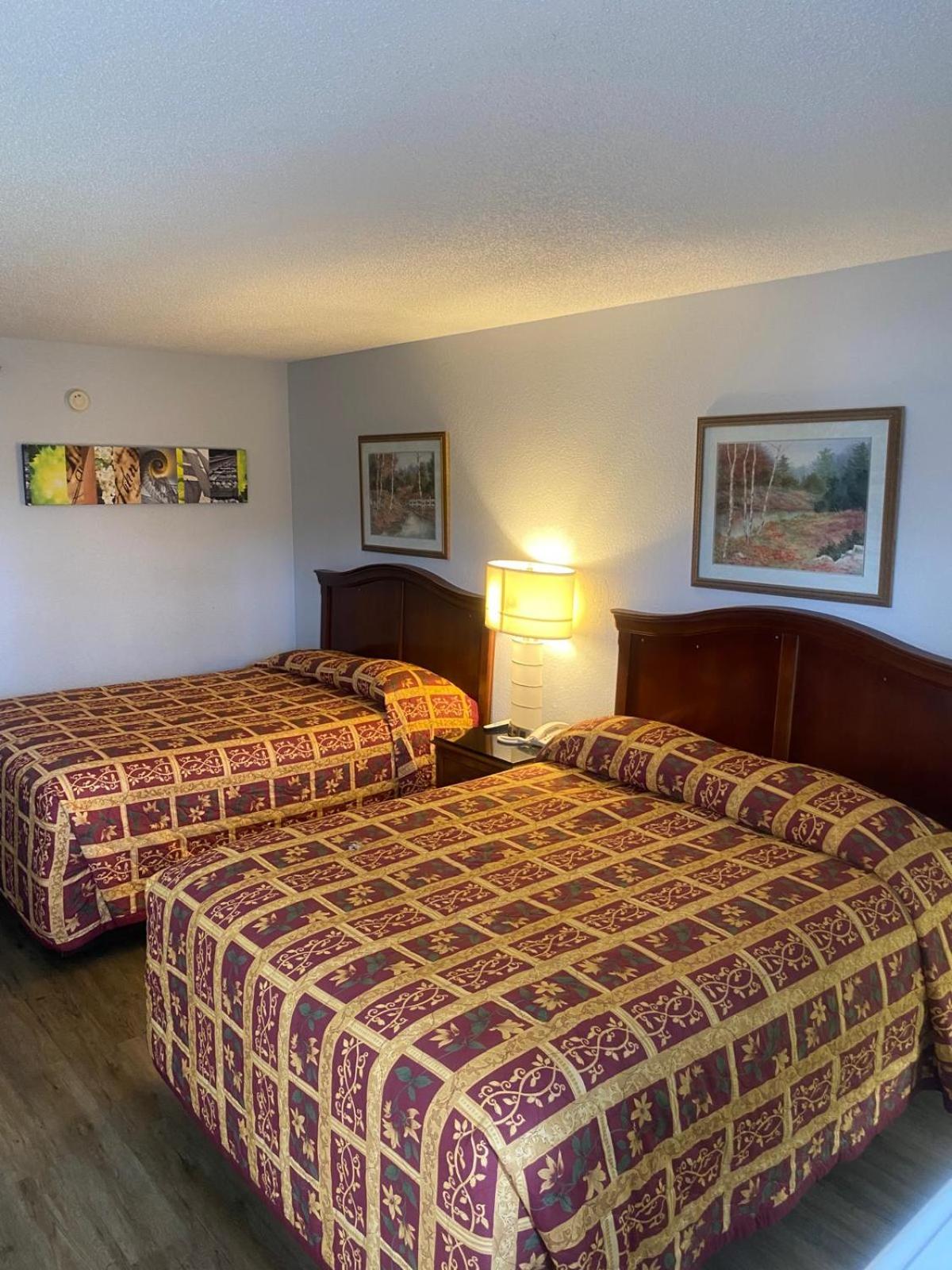 Double Room with Two Double Beds - Photo 1