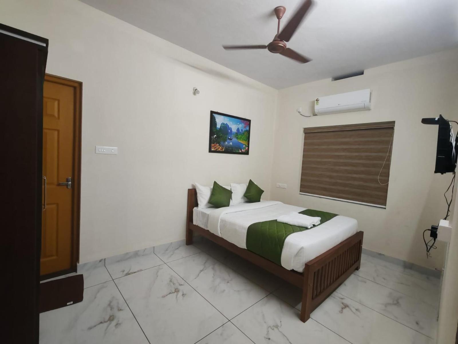 Villa photo 3