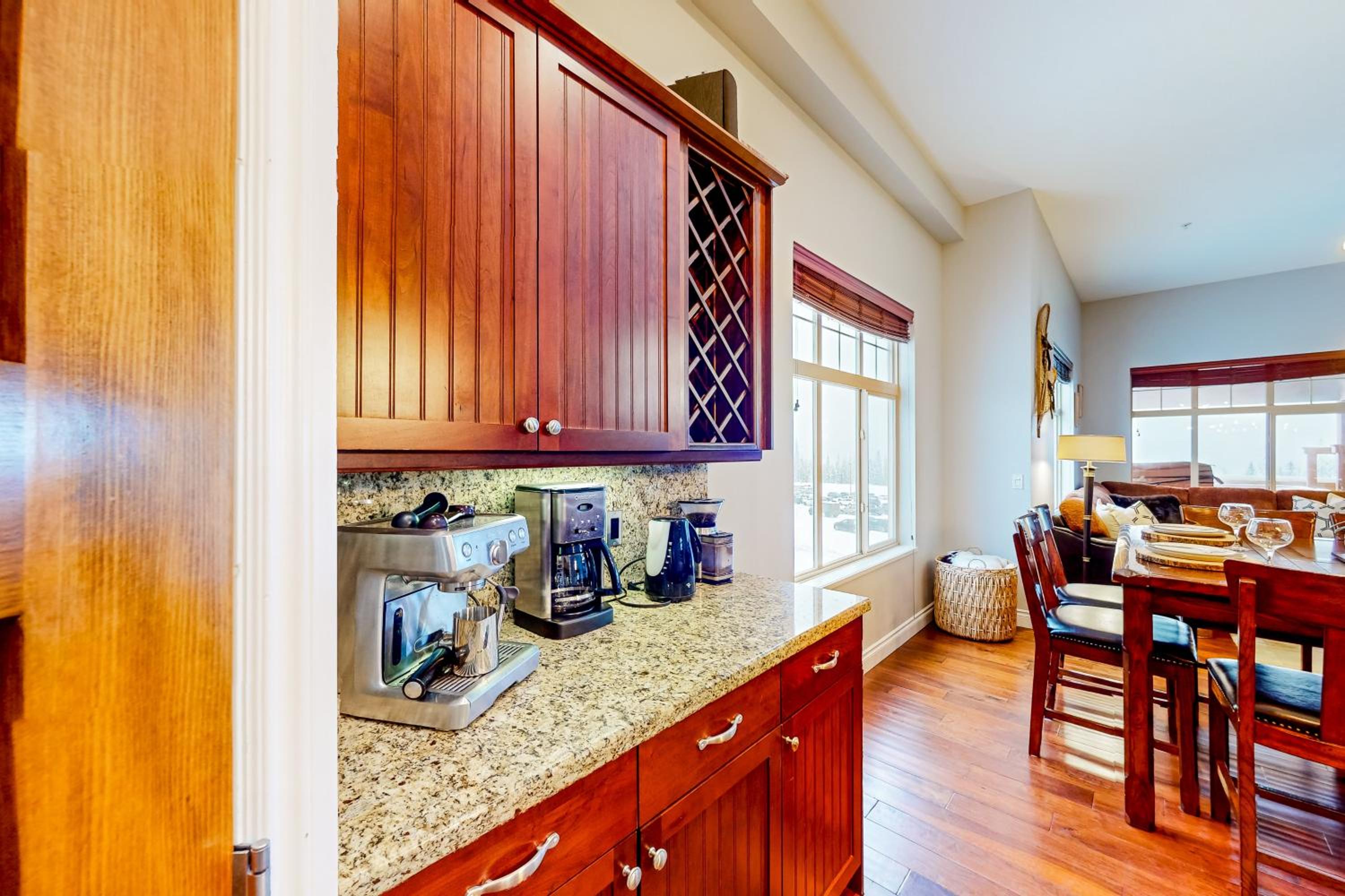 Four-Bedroom House photo 3