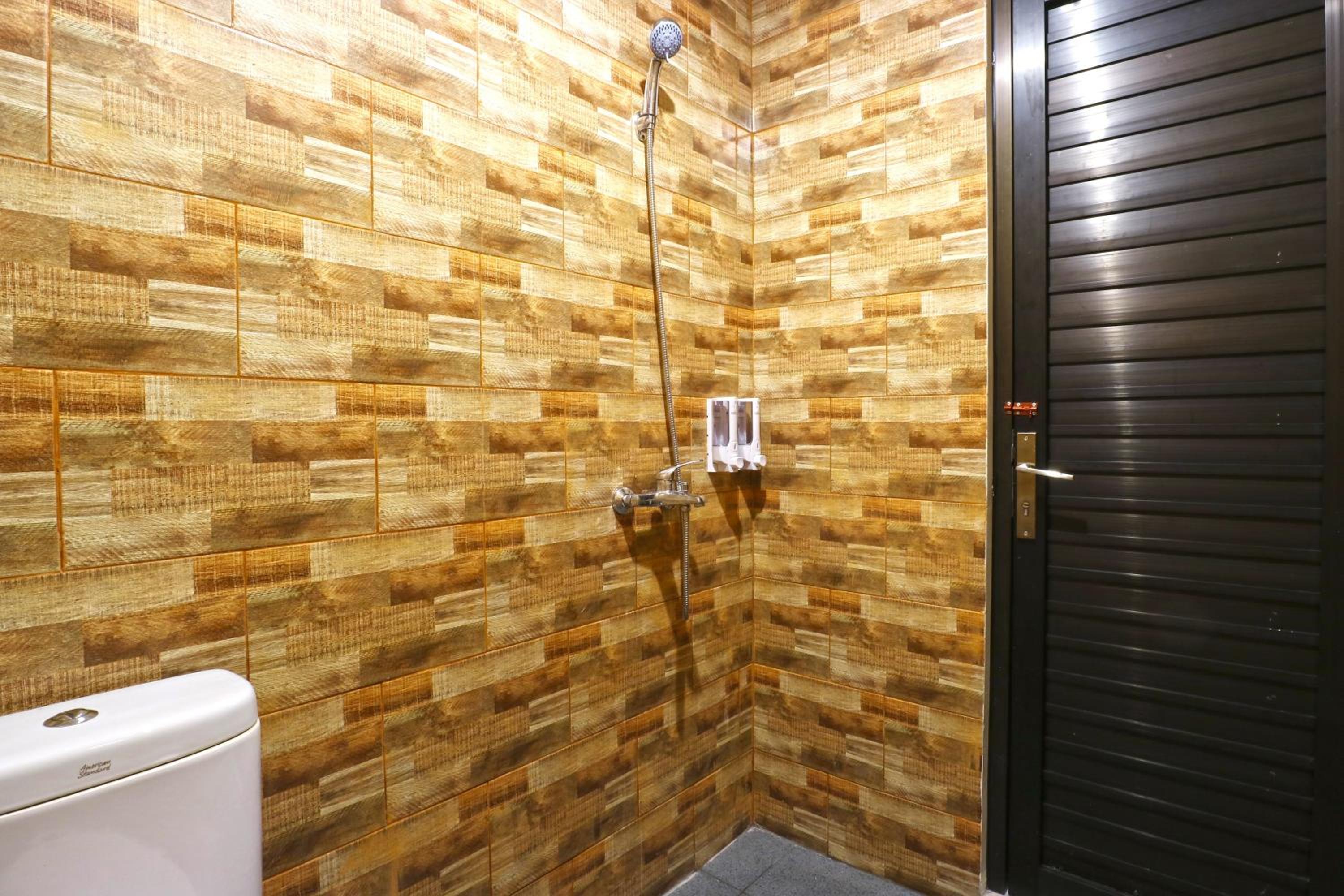 Standard Twin Room - Photo 6