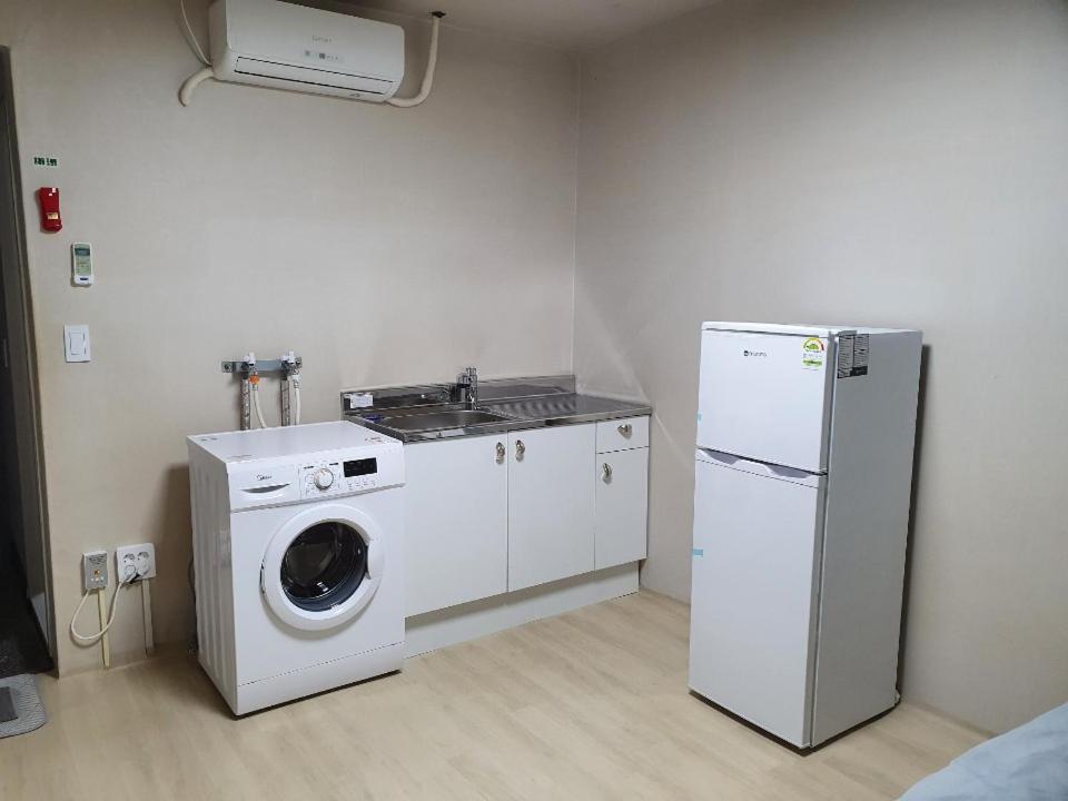 Single Room - Photo 6