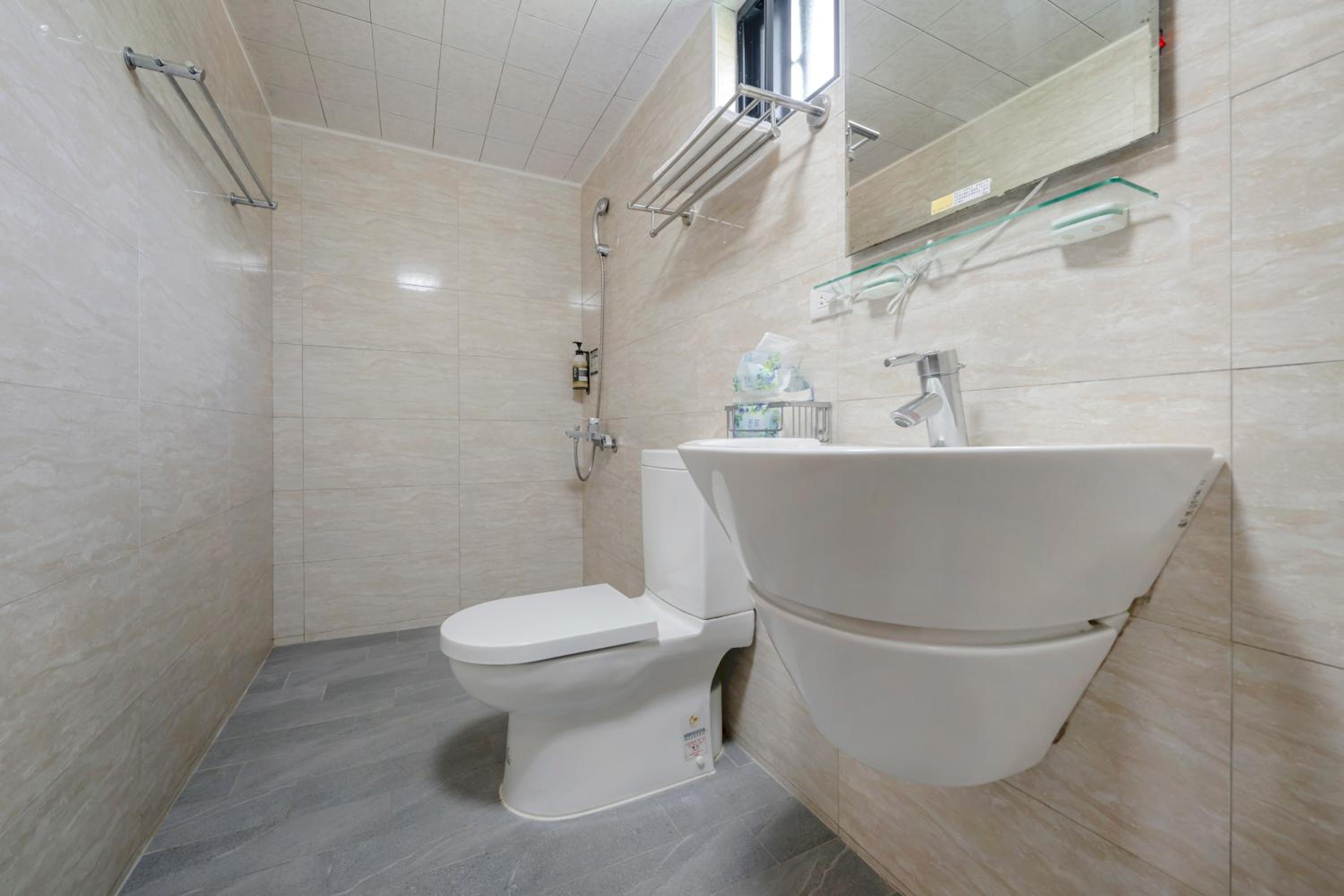 Deluxe Double Room with Shower - Photo 20