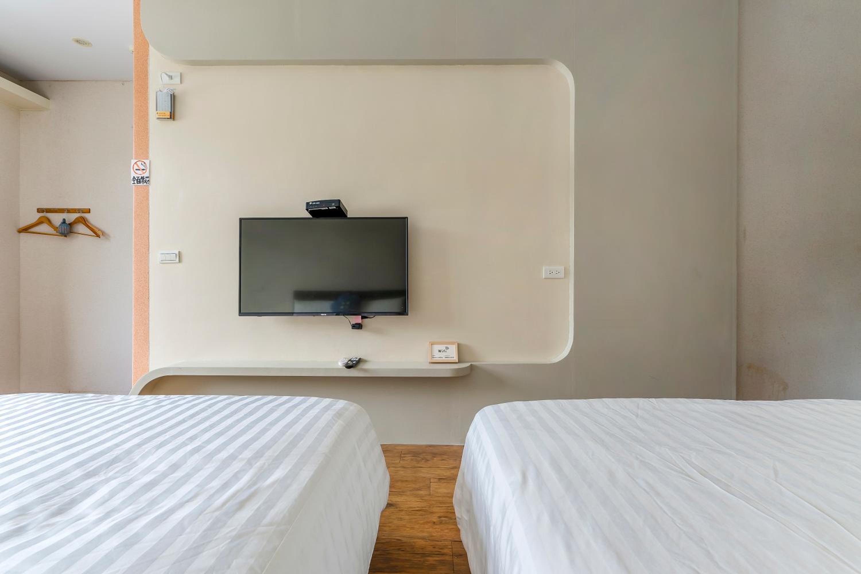 Comfort Quadruple Room - Photo 9