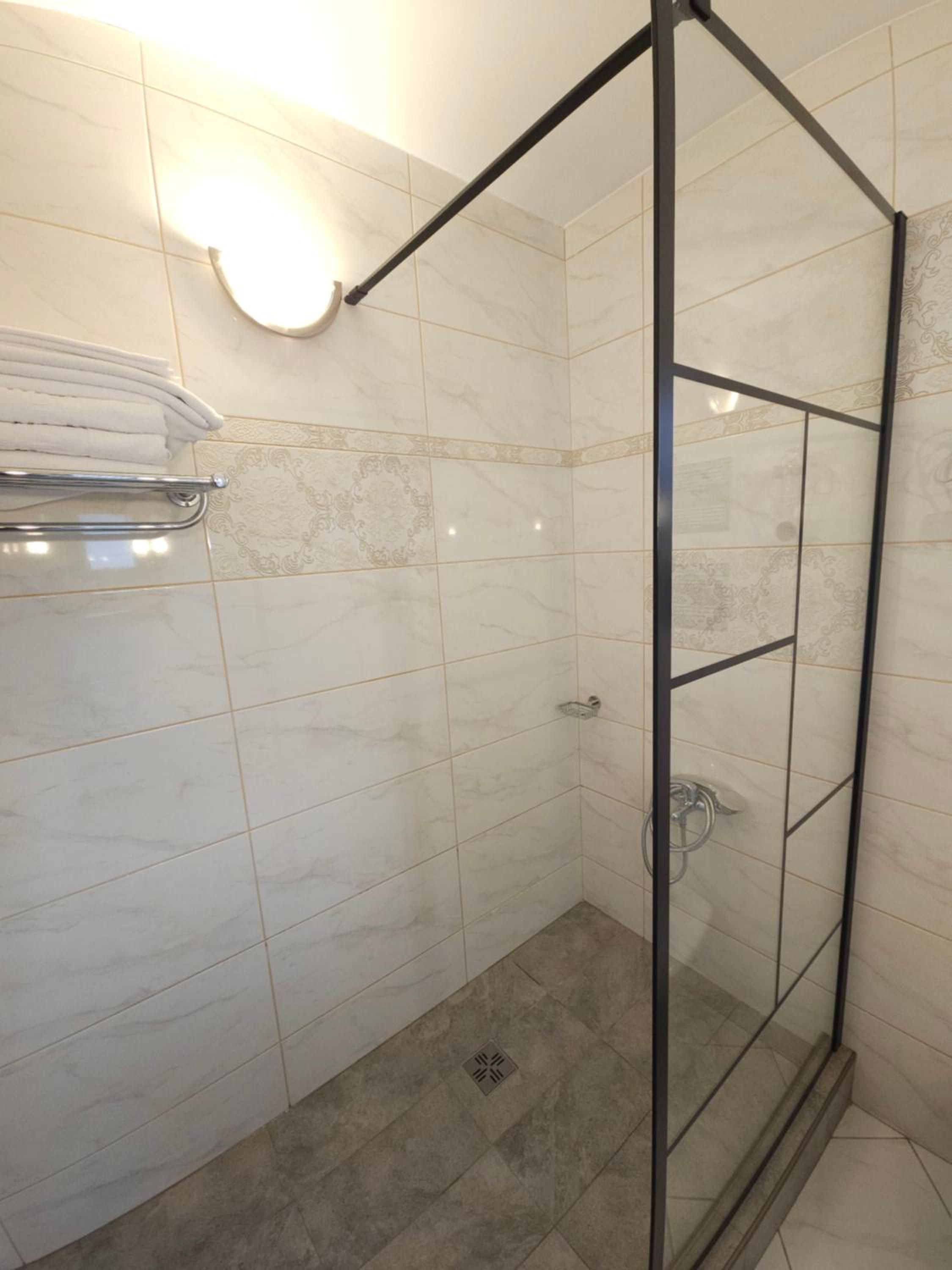 Deluxe Triple Room - Photo 3