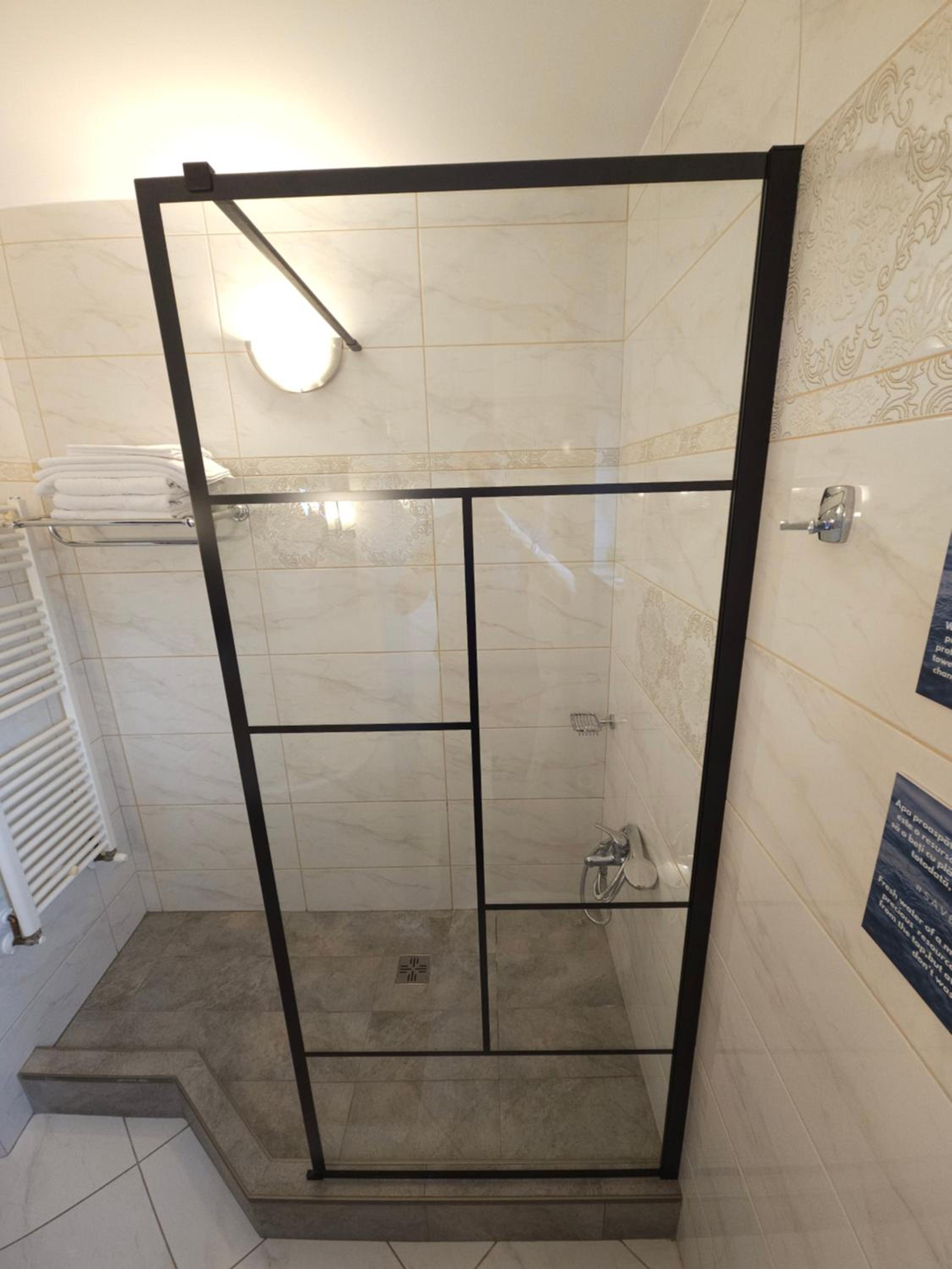 Deluxe Triple Room - Photo 4