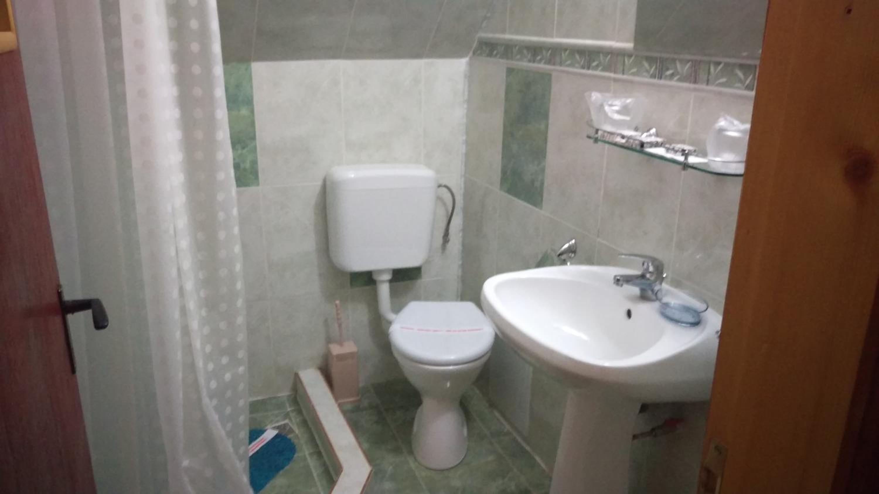 Triple Room with Private Bathroom photo 3