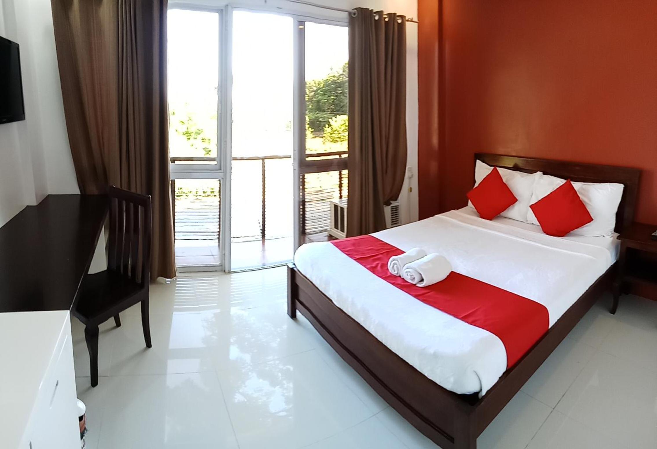Deluxe Double Room photo 3