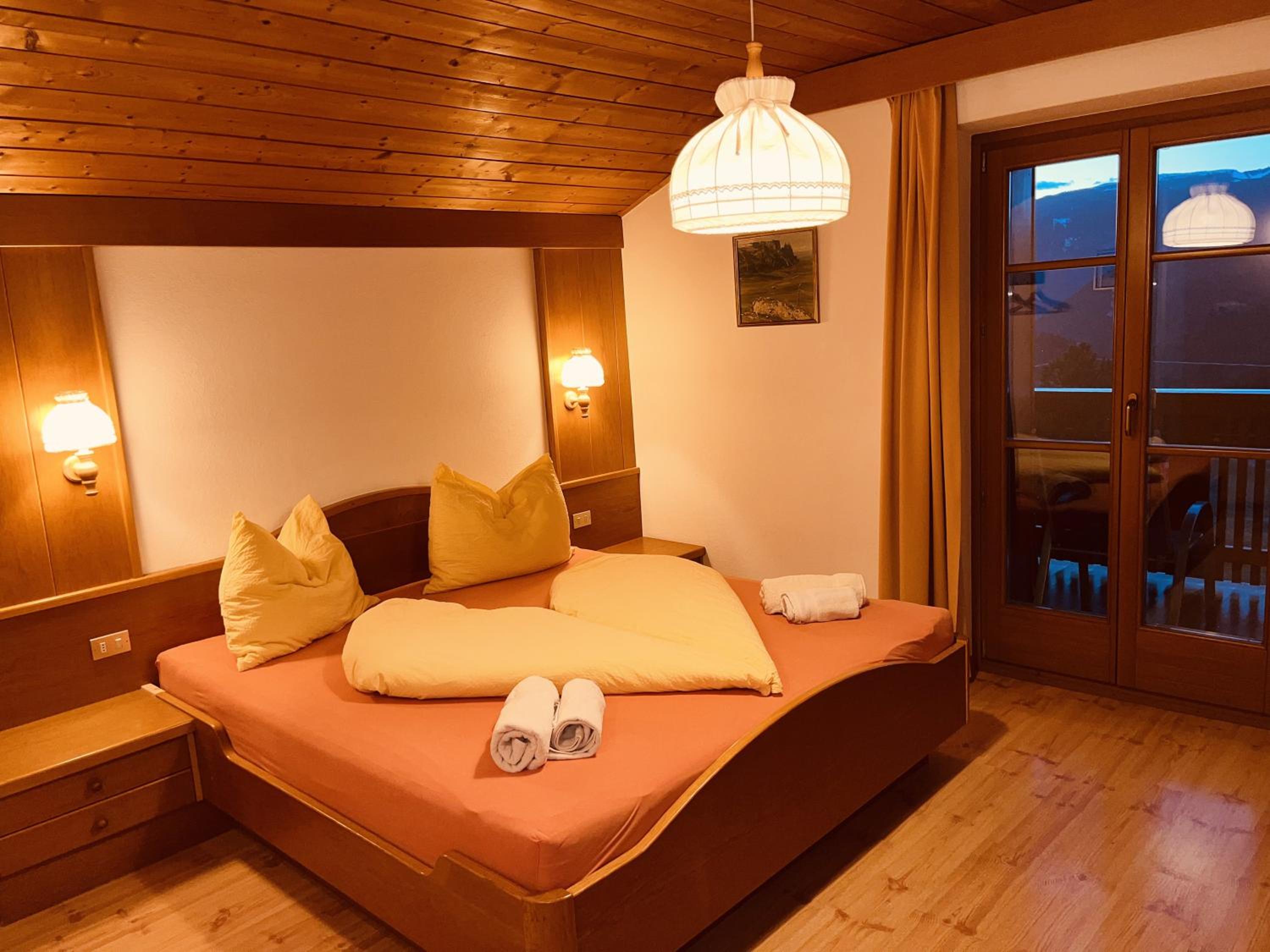 Two-Bedroom Deluxe Apartment with Balcony photo 1